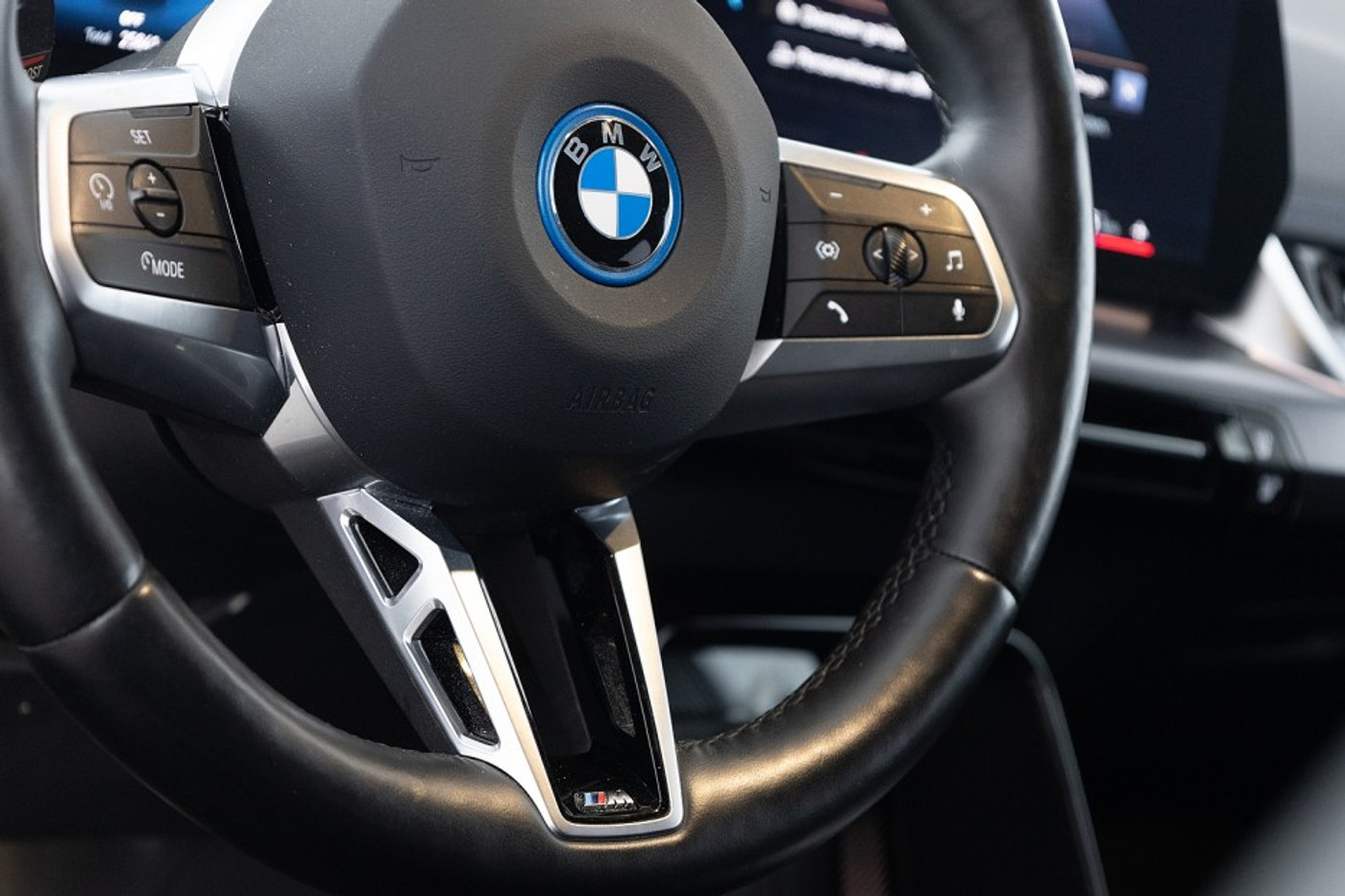Foto van BMW Ix1