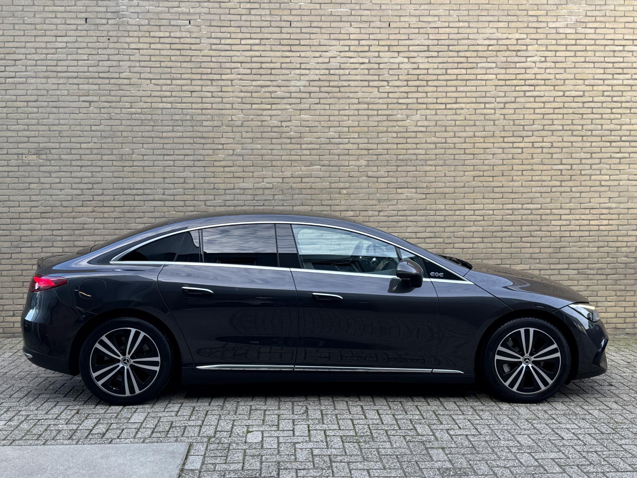 Foto van Mercedes-Benz Eqe