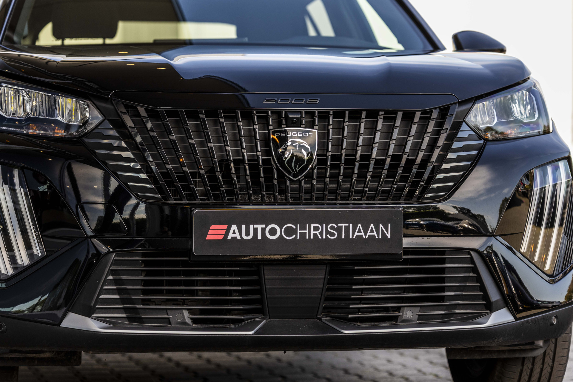 Foto van Peugeot E-2008
