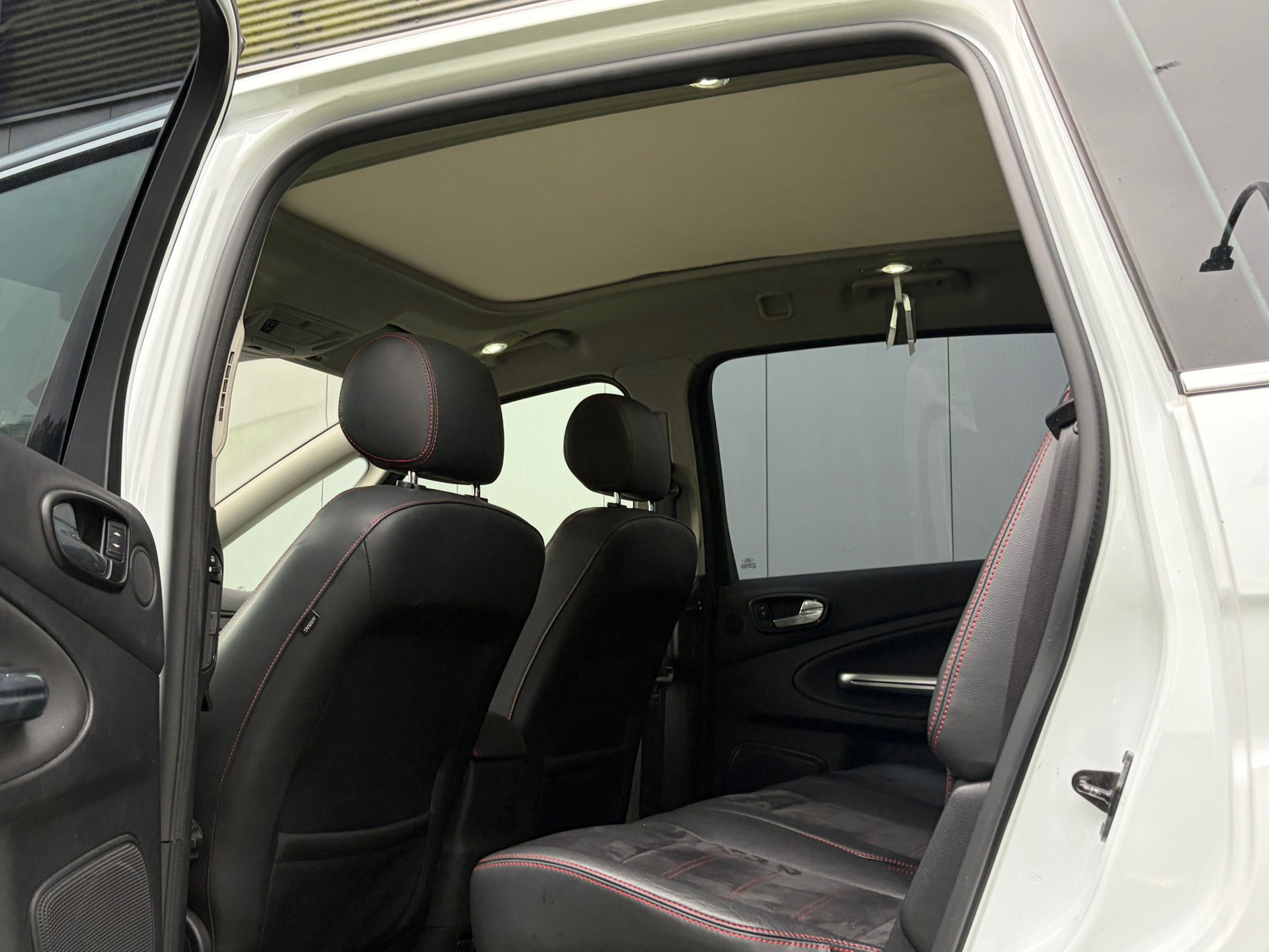 Foto van Ford S-max