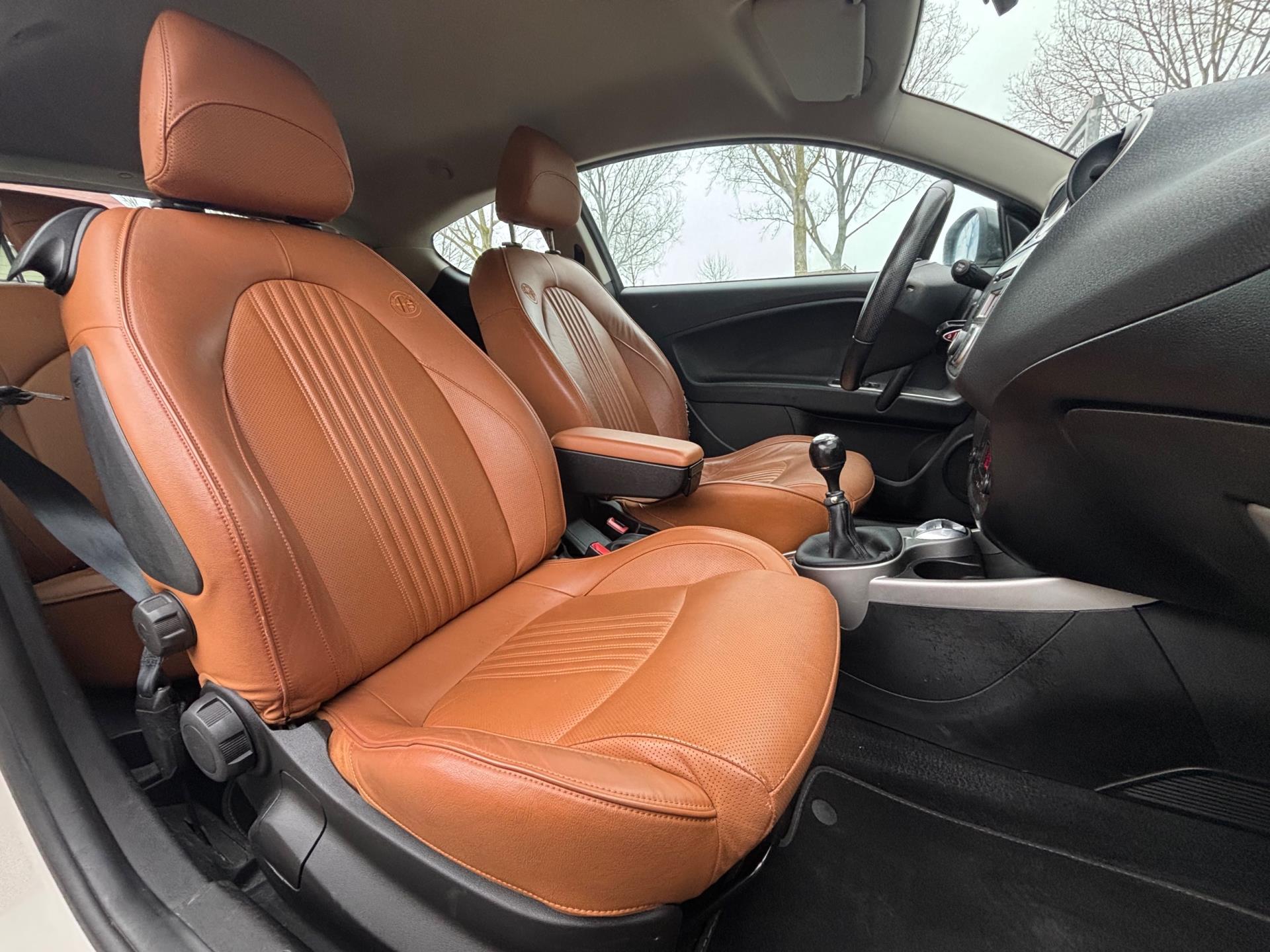 Foto van Alfa Romeo Alfa Mito