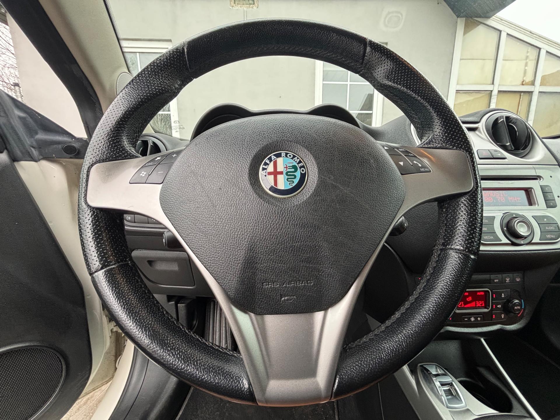 Foto van Alfa Romeo Alfa Mito