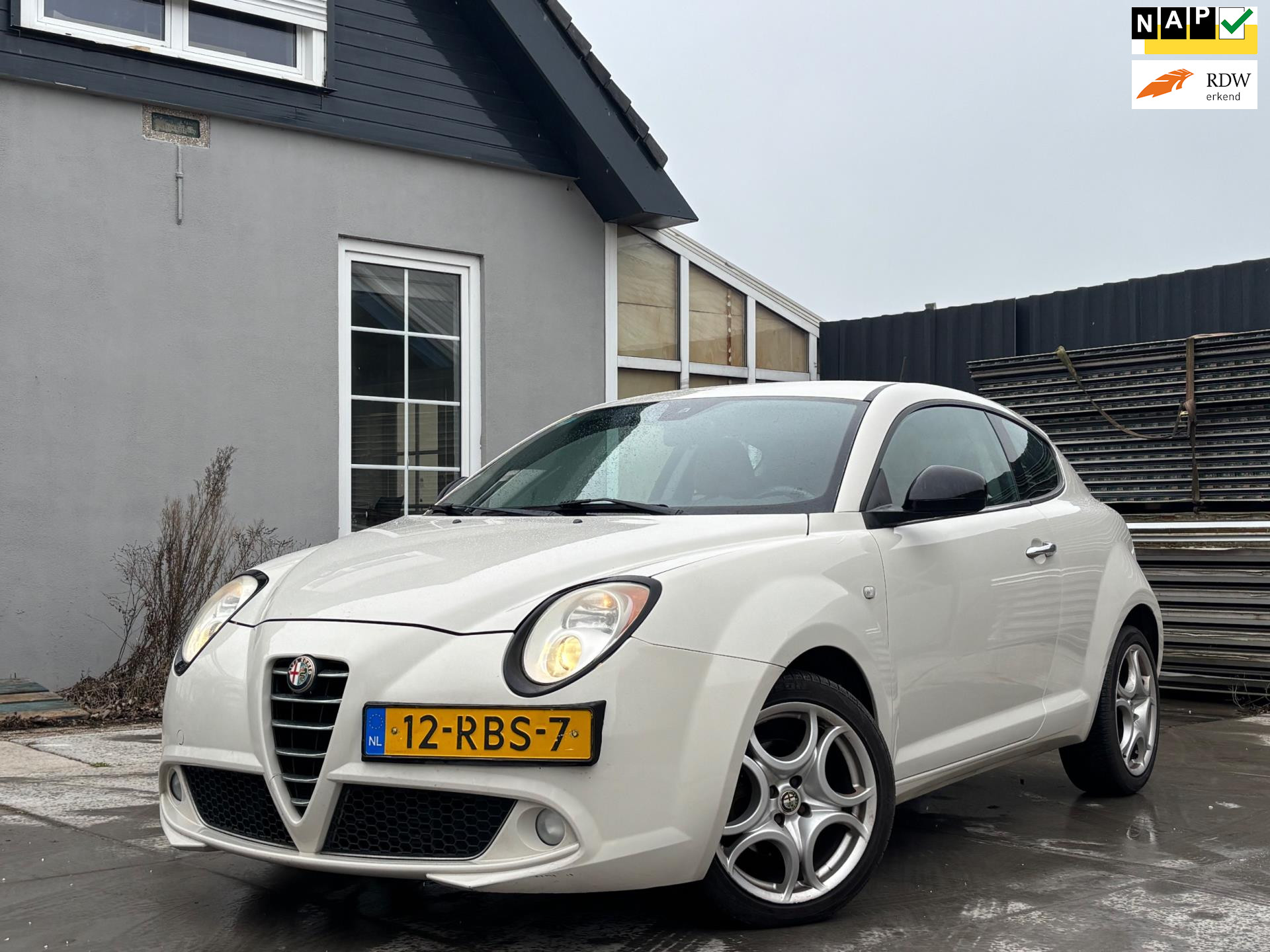 Alfa Romeo Alfa Mito 1.3 JTDm ECO Essential | Airco | El. Ramen | Sportvelgen | Incl. Oliebeurt | Rijdt en schakelt top! 2011 - voorkant