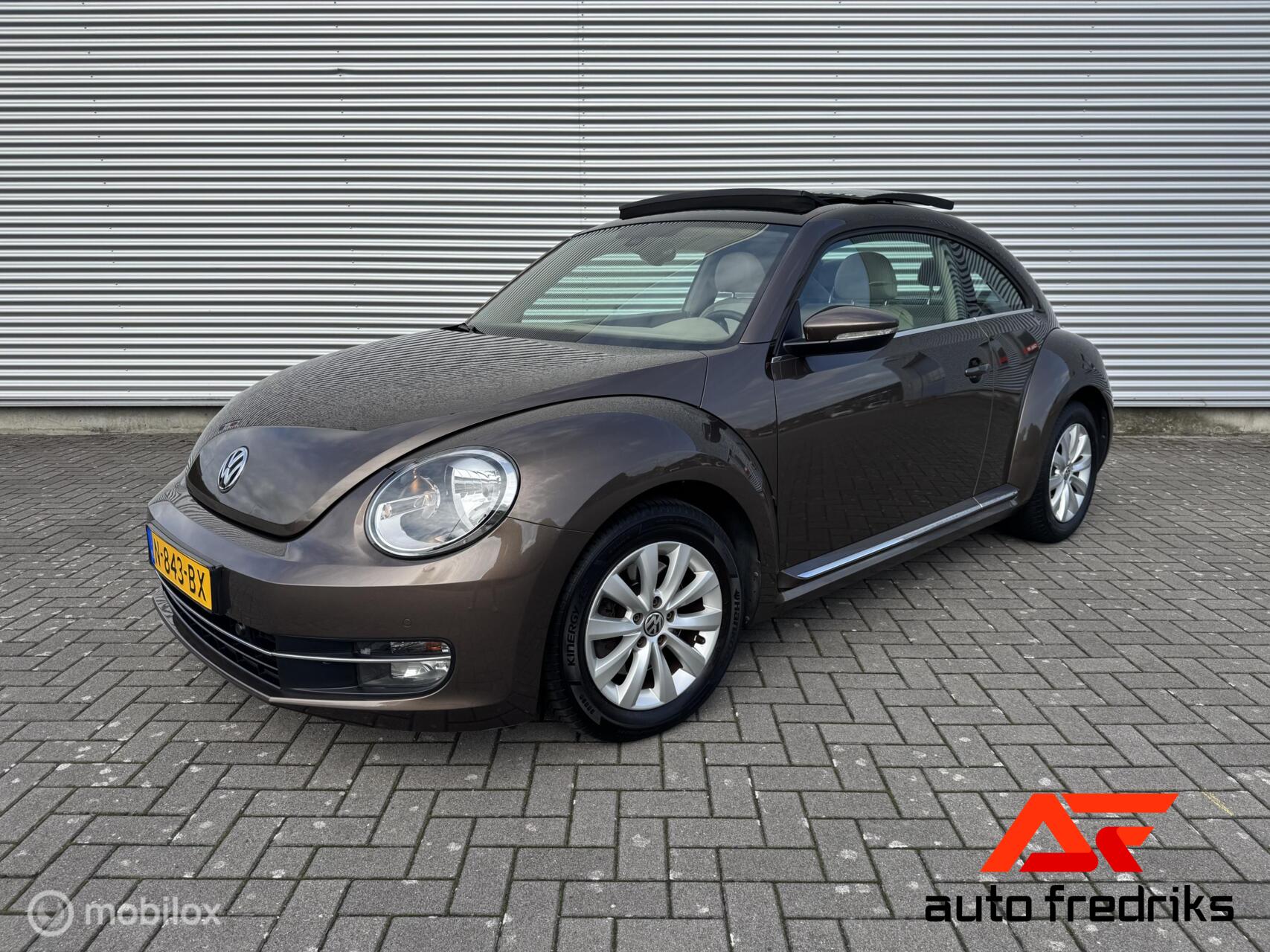 Volkswagen Beetle 1.4 TSI Sport | Panorama dak | Stoelverwarming | 2014 - voorkant