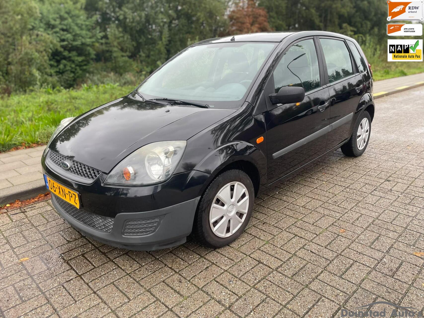 Ford Fiesta 1.3i Airco 5-deurs lage km-stand Nap 2007 - voorkant