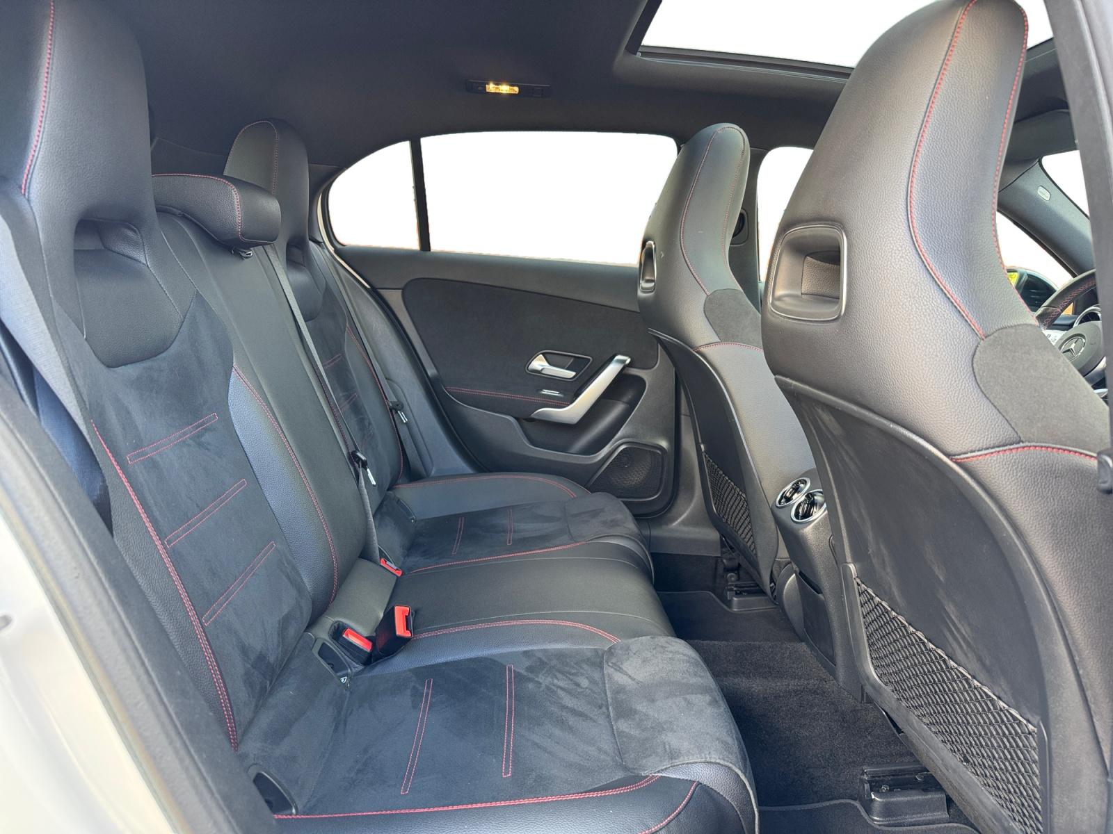 Foto van Mercedes-Benz A 220