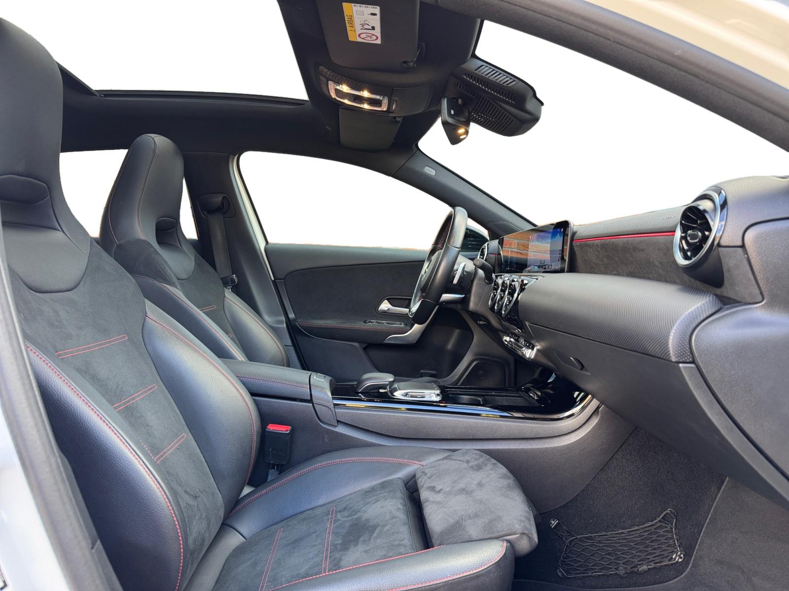 Foto van Mercedes-Benz A 220