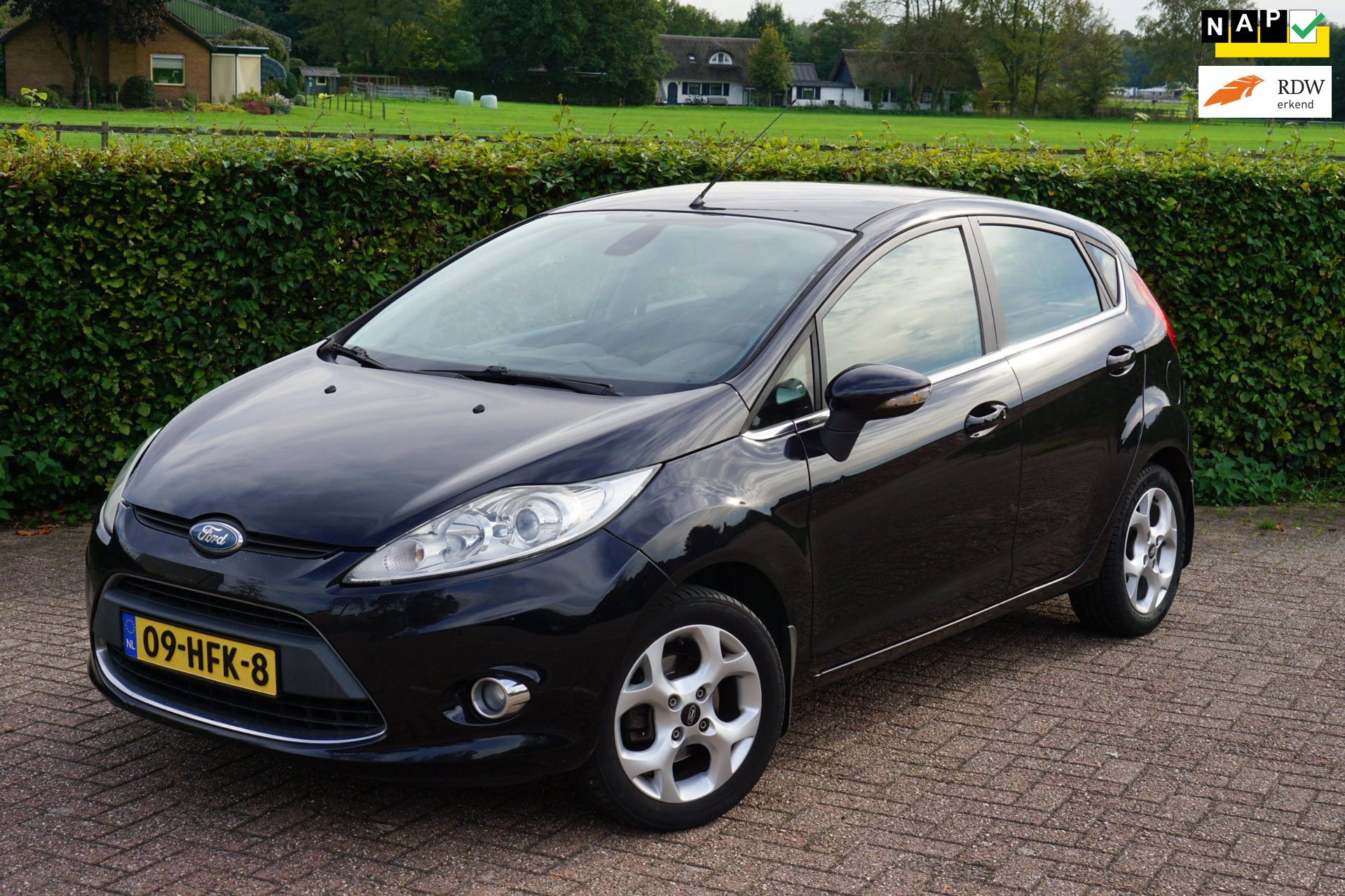 Ford Fiesta 1.25 Titanium|2e Eigenaar|Historie|82 PK|NAP 2008 - voorkant