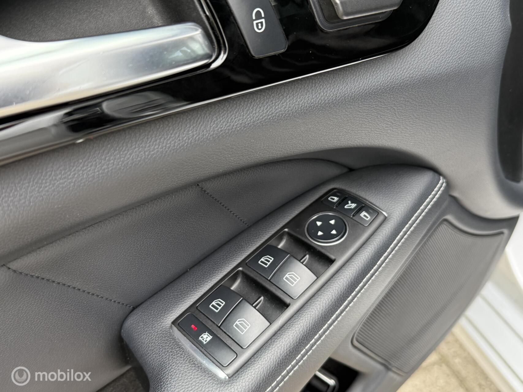 Foto van Mercedes-Benz CLS 350