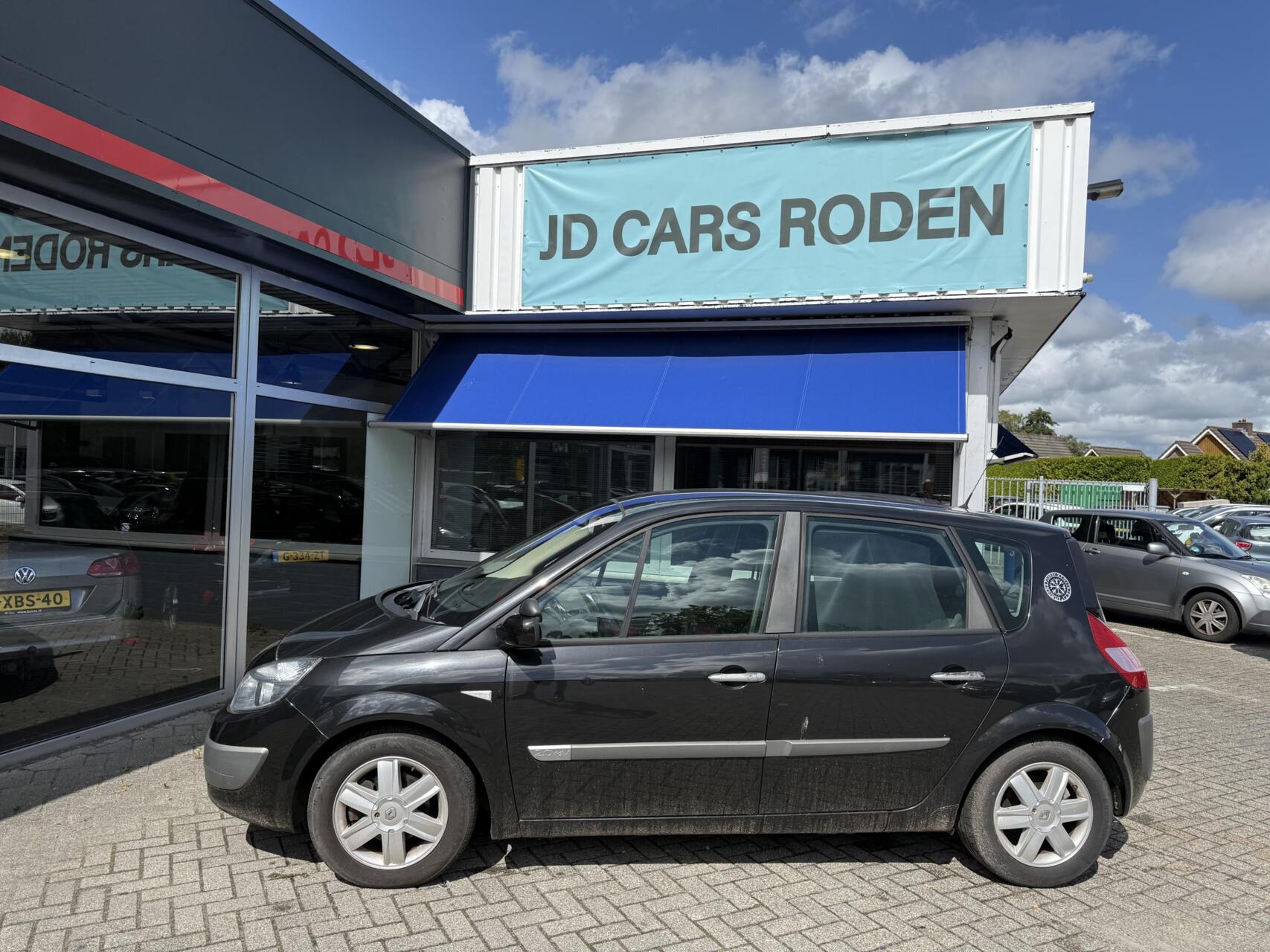 Renault Scenic 2.0-16V Privilège Luxe / APK / NAP / Airco / Cruise / Trekhaak / 2004 - voorkant