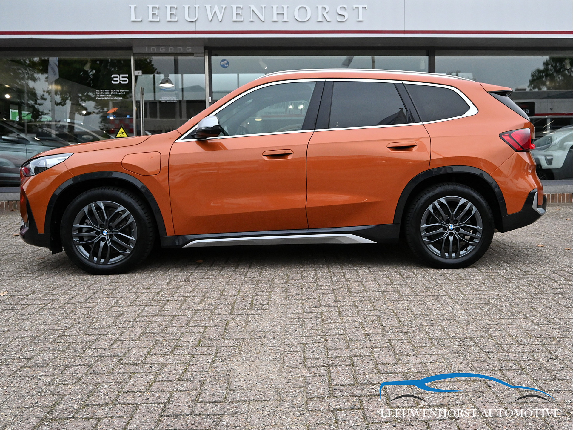 Foto van BMW X1 Xdrive30e