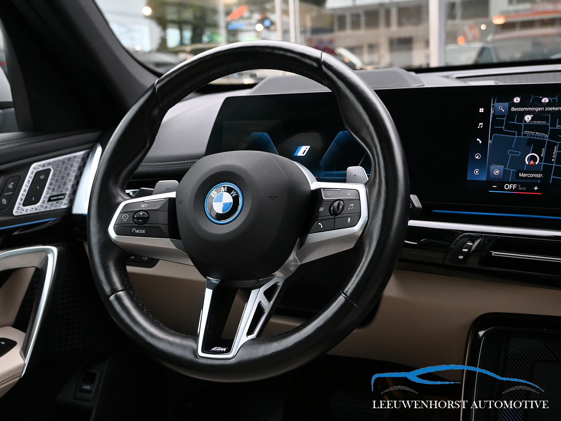 Foto van BMW X1 Xdrive30e