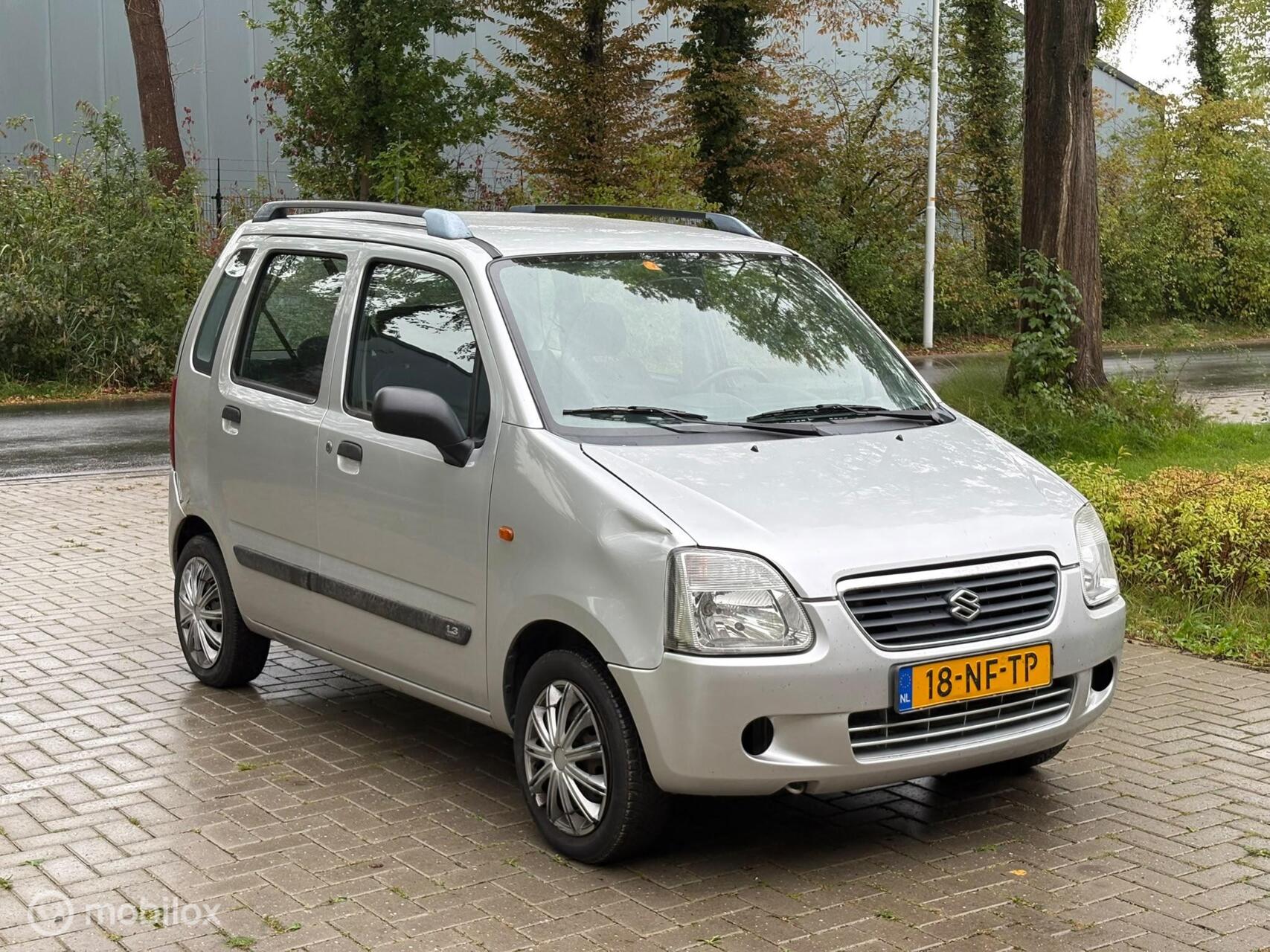 Foto van Suzuki Wagon R