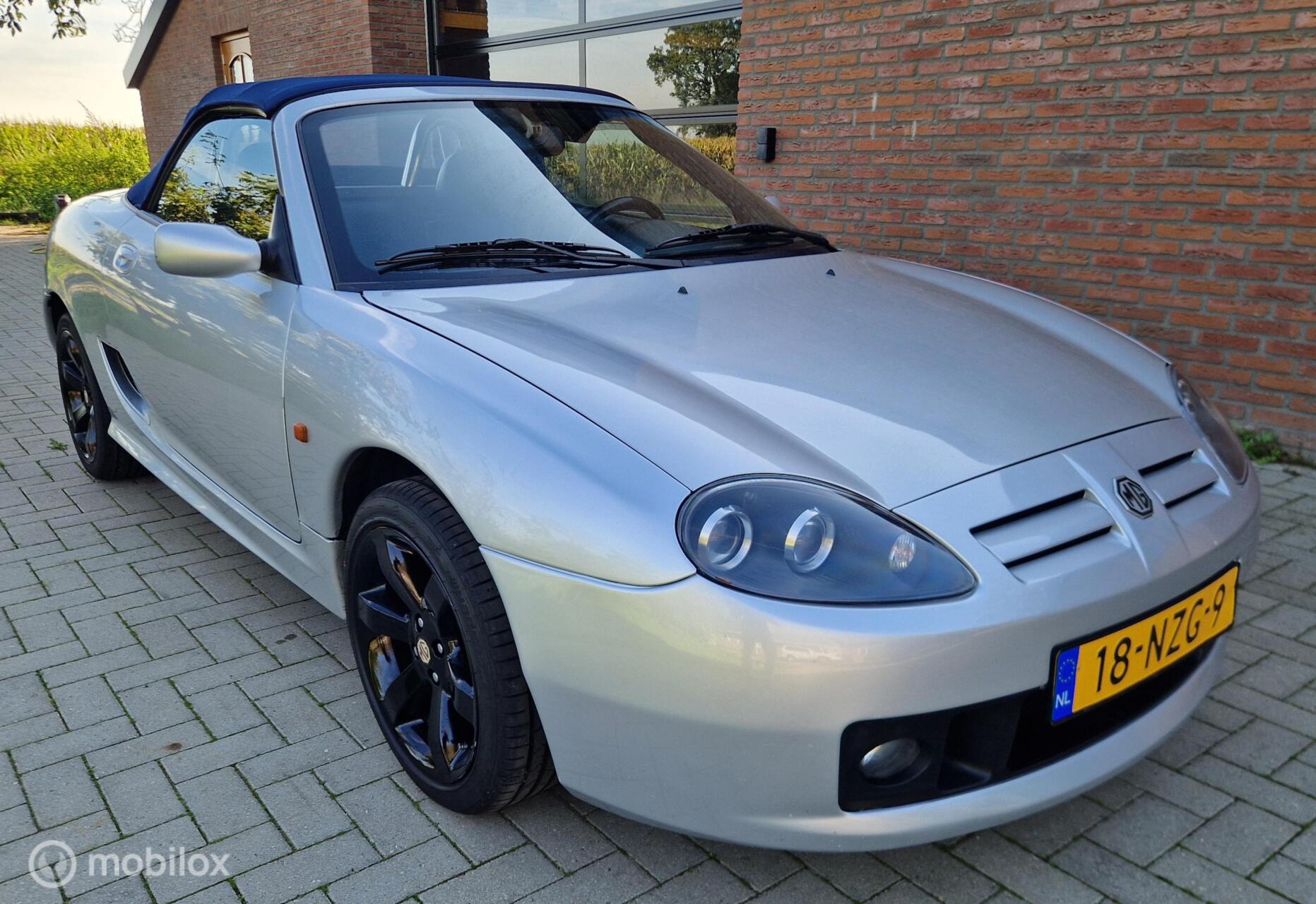 MG MG TF 1.8 TF 135 Nieuwe banden, distributie etc 2004 - voorkant