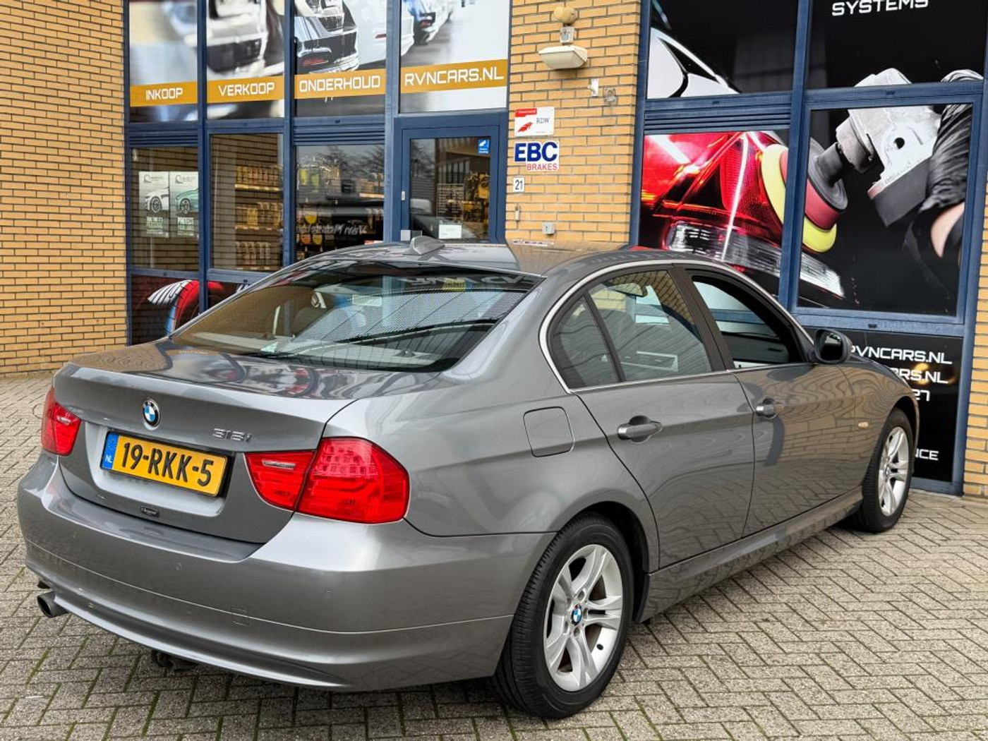 Foto van BMW 318i