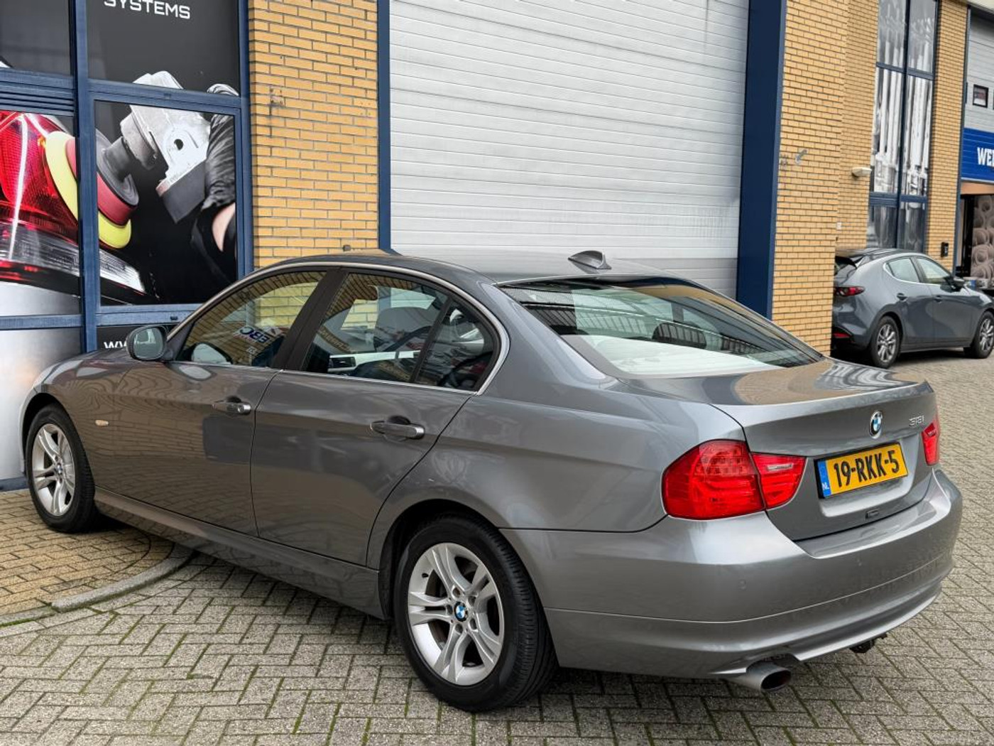 Foto van BMW 318i