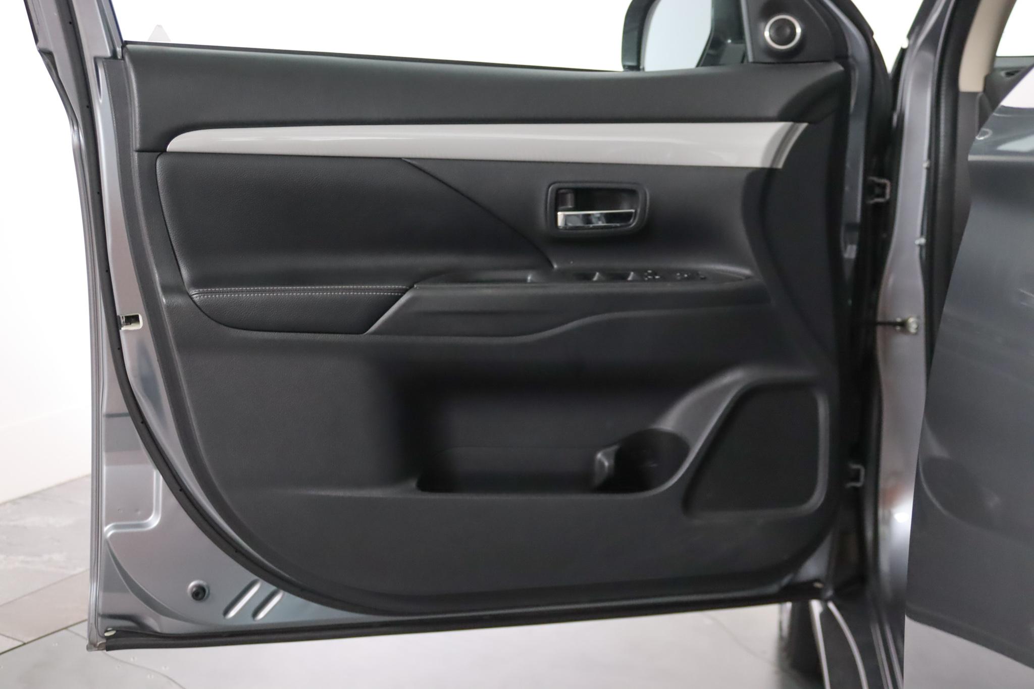 Foto van Mitsubishi Mitsubishi Outlander