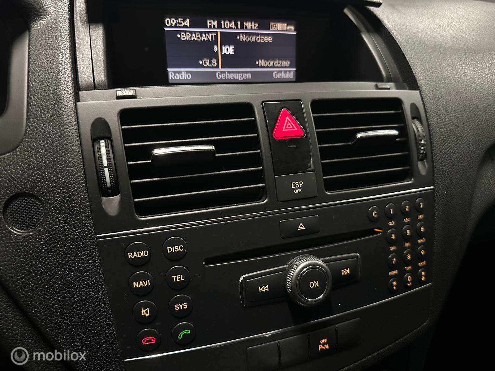 Foto van Mercedes-Benz C 180 Kompressor