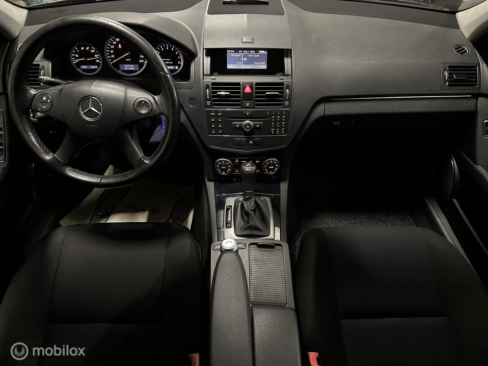 Foto van Mercedes-Benz C 180 Kompressor