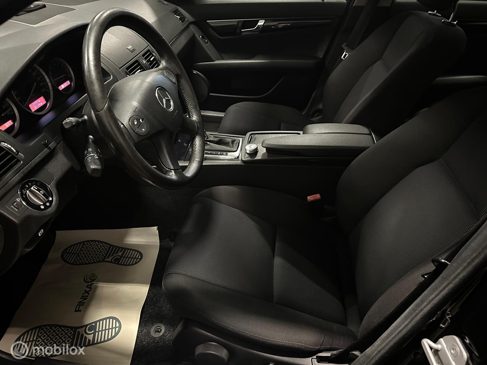 Foto van Mercedes-Benz C 180 Kompressor
