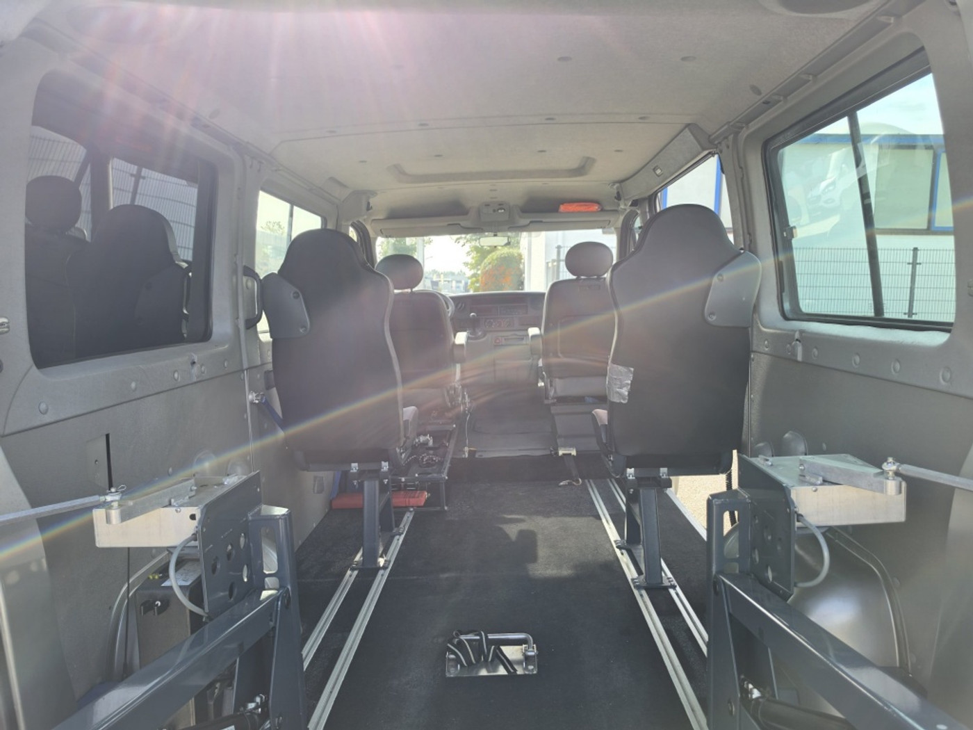 Foto van Renault Master 2,5 Dci 100 Aut