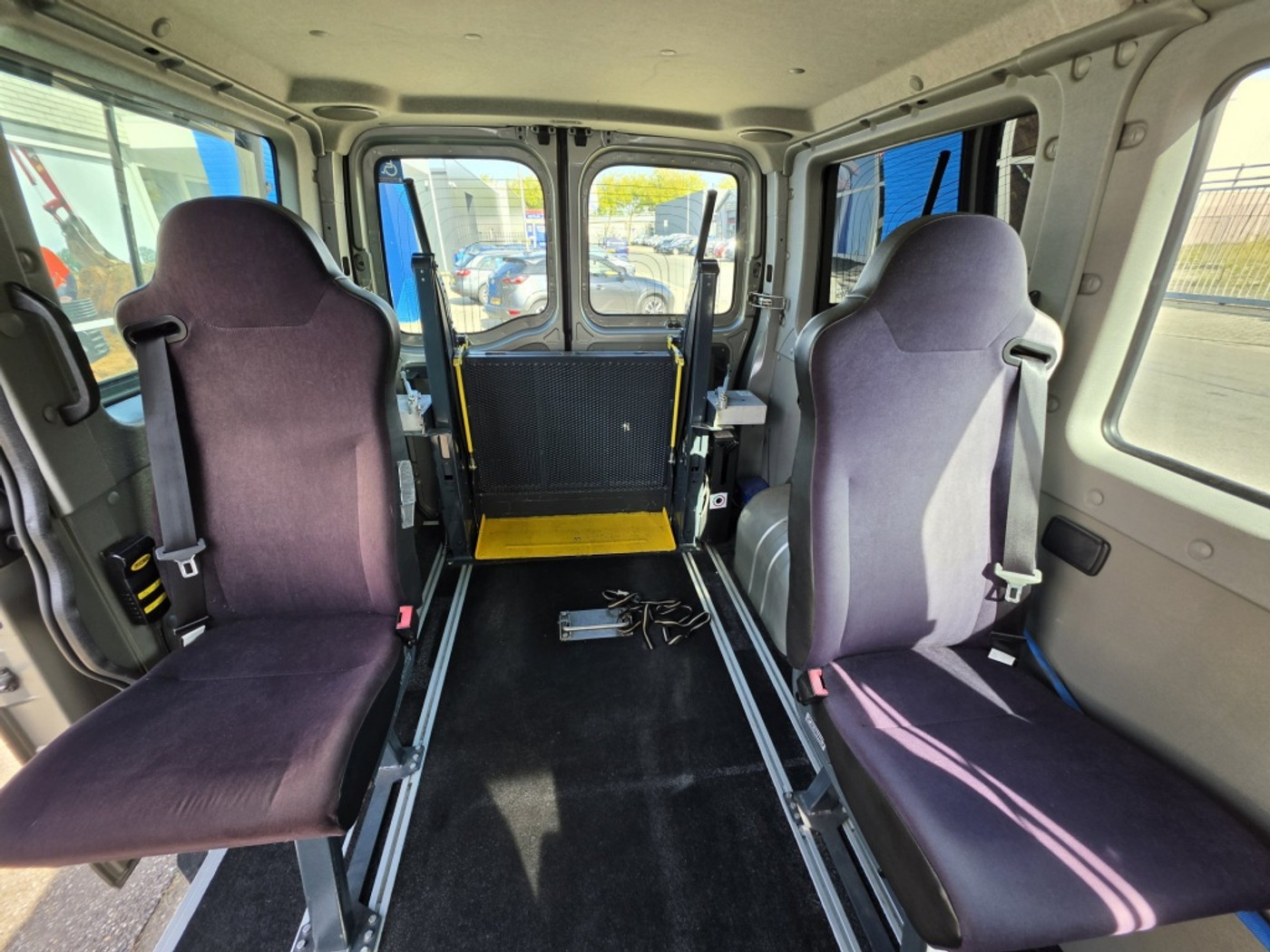 Foto van Renault Master 2,5 Dci 100 Aut