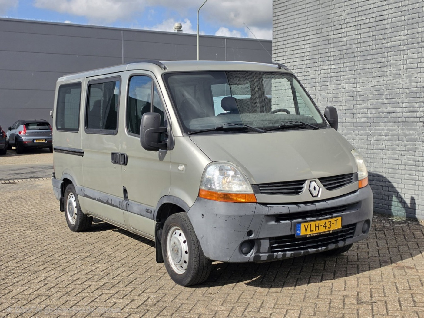 Foto van Renault Master 2,5 Dci 100 Aut