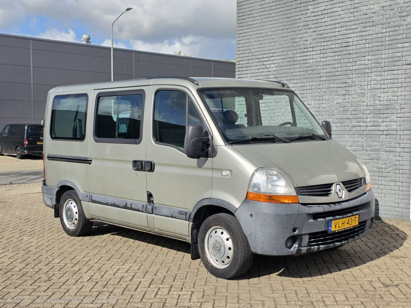 Foto van Renault Master 2,5 Dci 100 Aut
