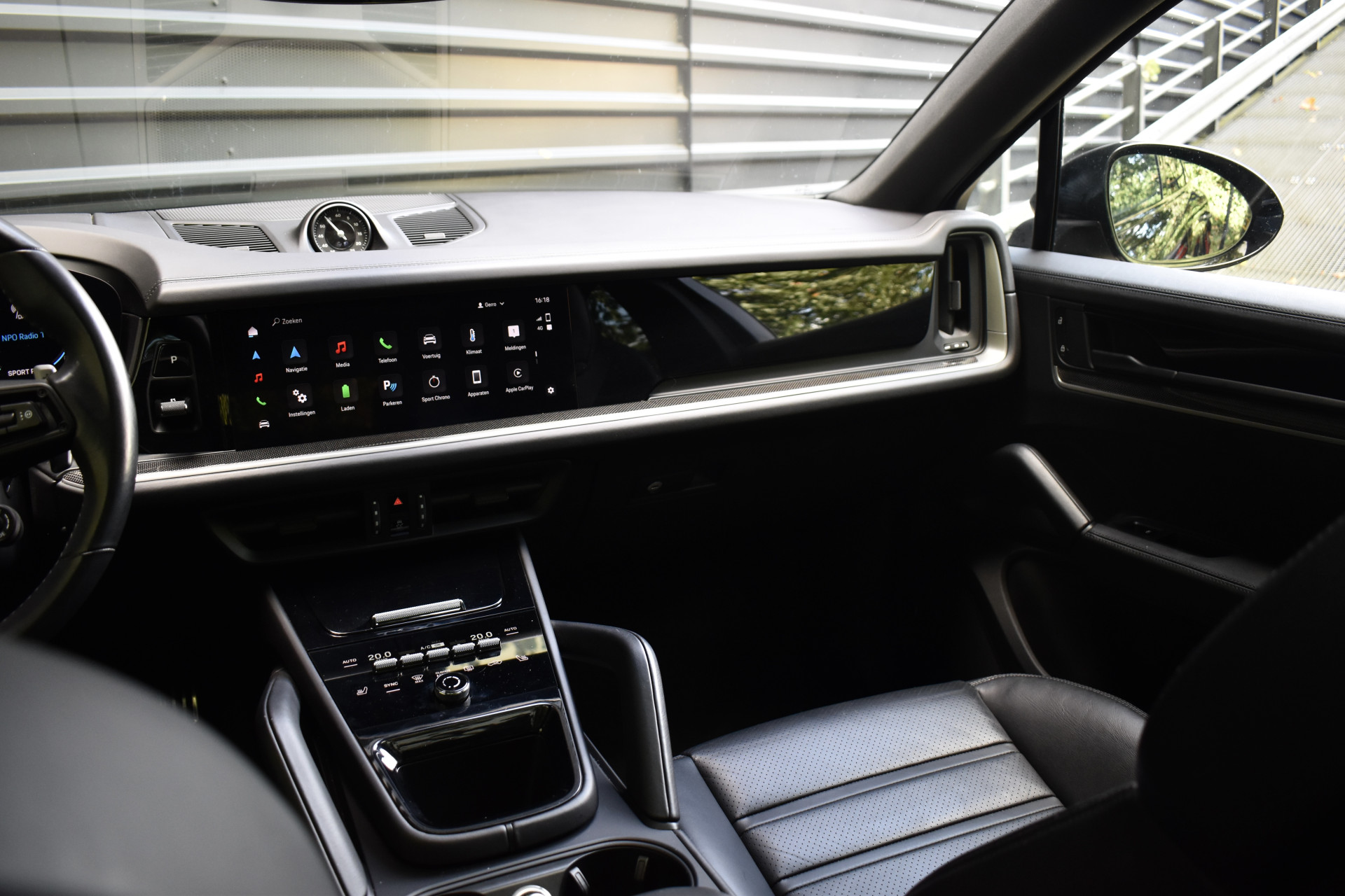 Foto van Porsche Cayenne E-hybrid