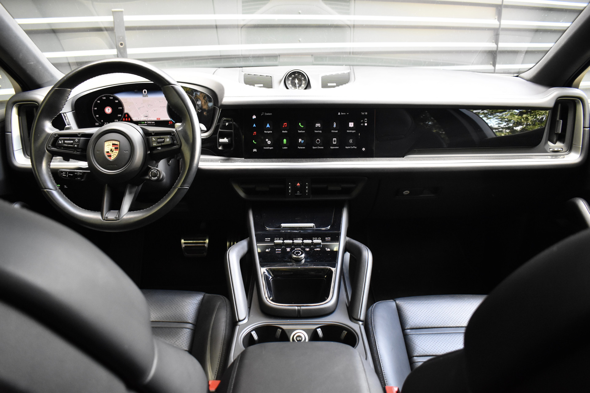 Foto van Porsche Cayenne E-hybrid