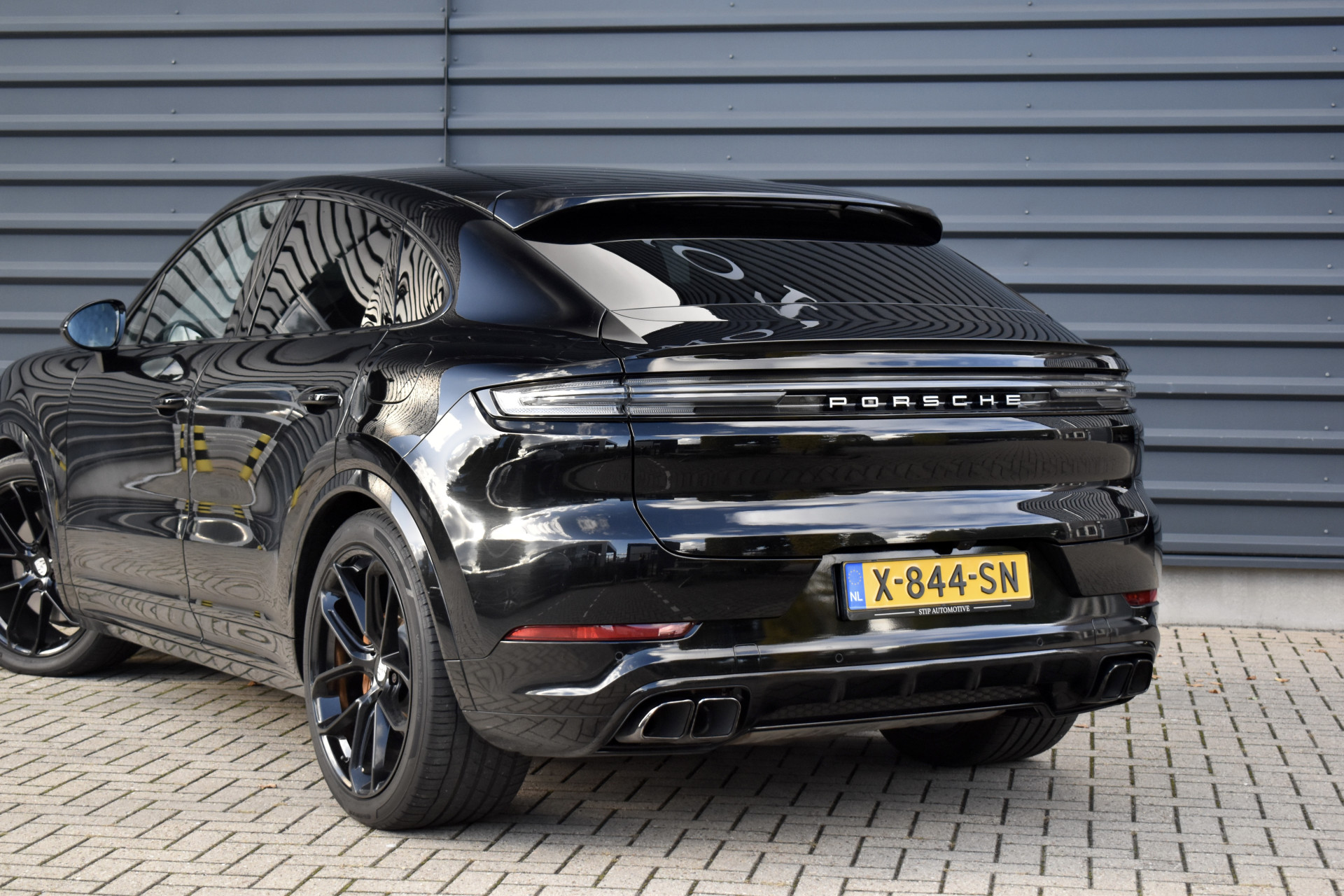 Foto van Porsche Cayenne E-hybrid