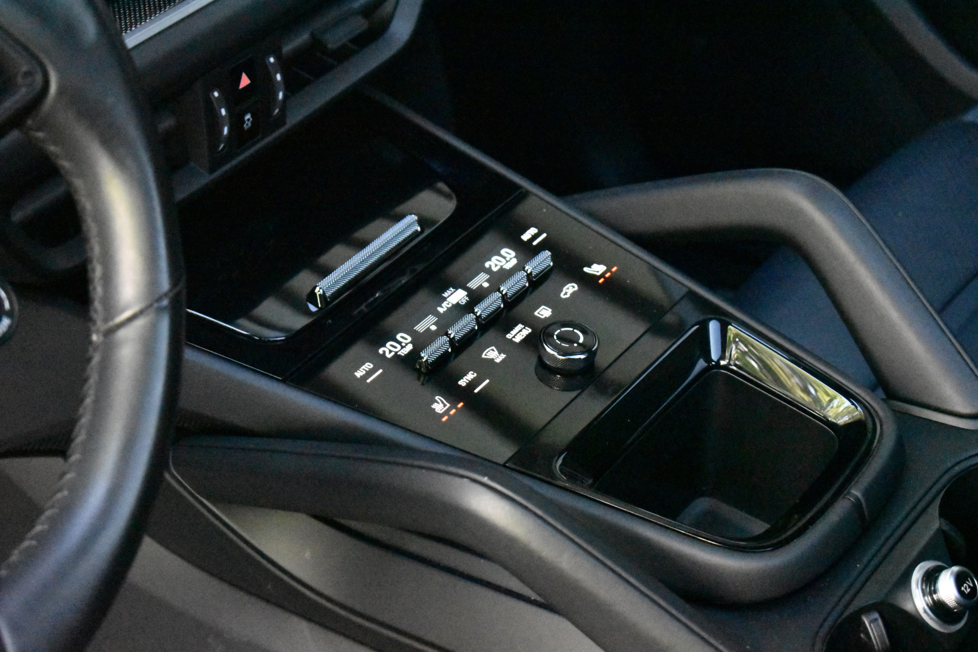 Foto van Porsche Cayenne E-hybrid