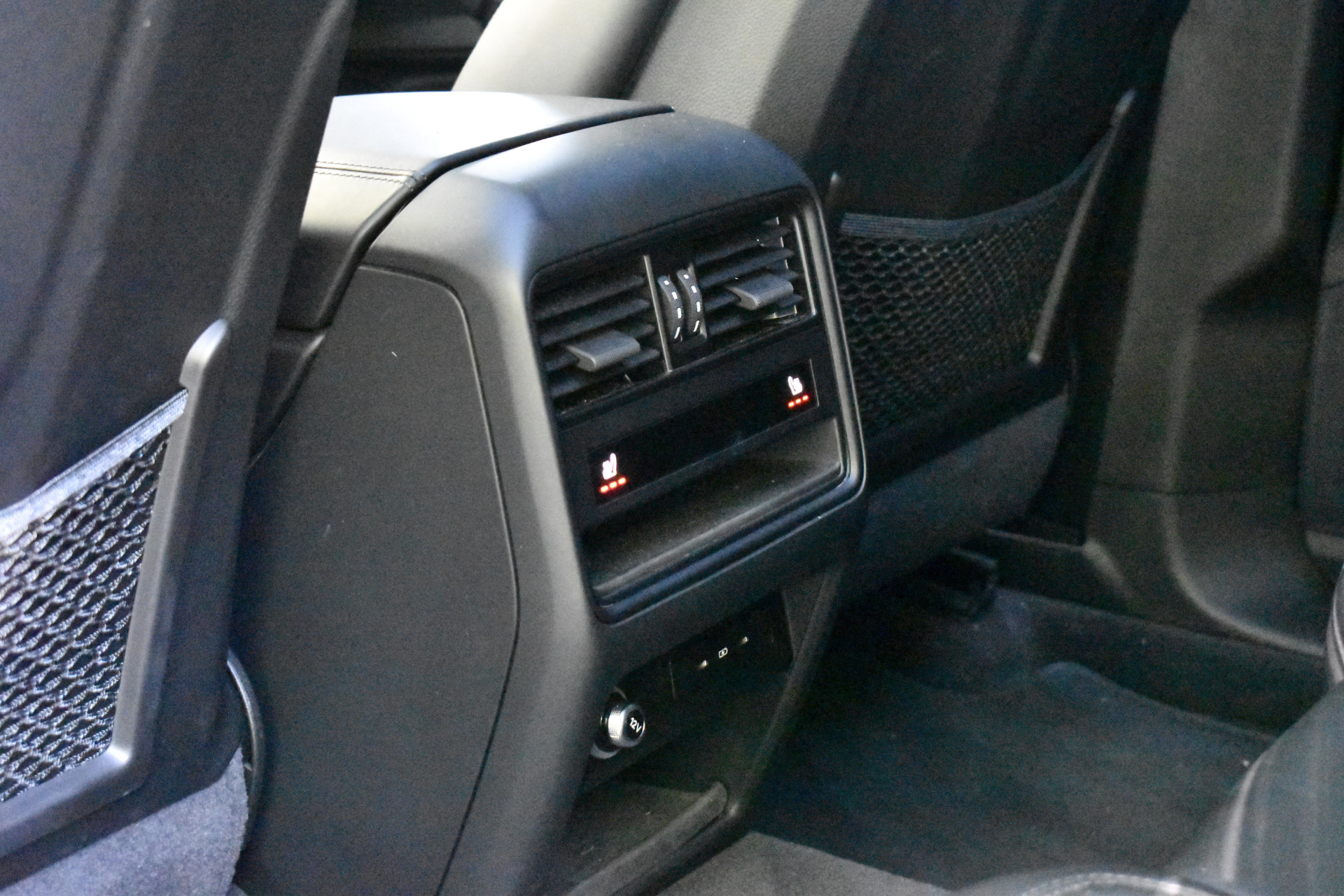Foto van Porsche Cayenne E-hybrid