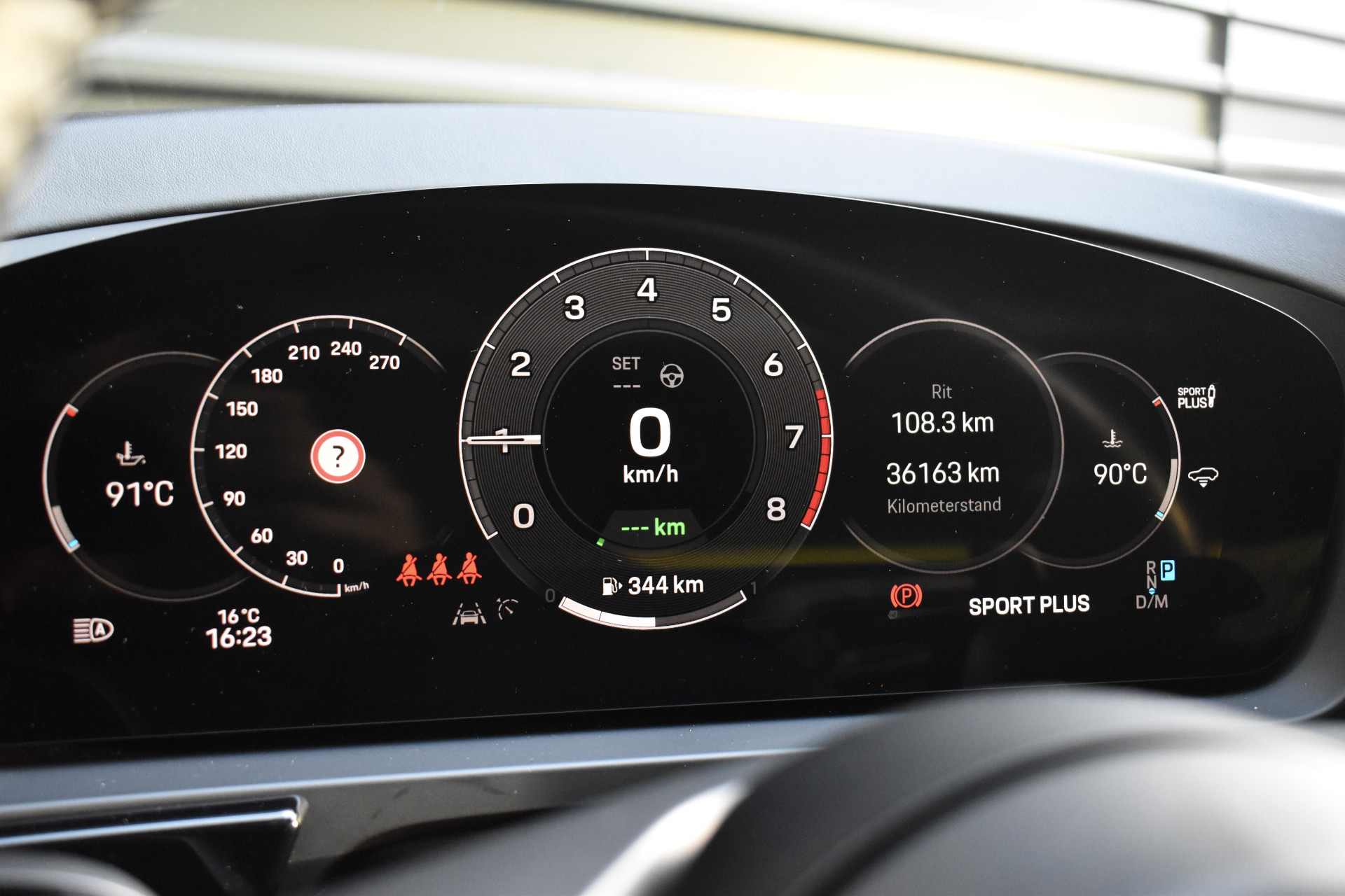 Foto van Porsche Cayenne E-hybrid