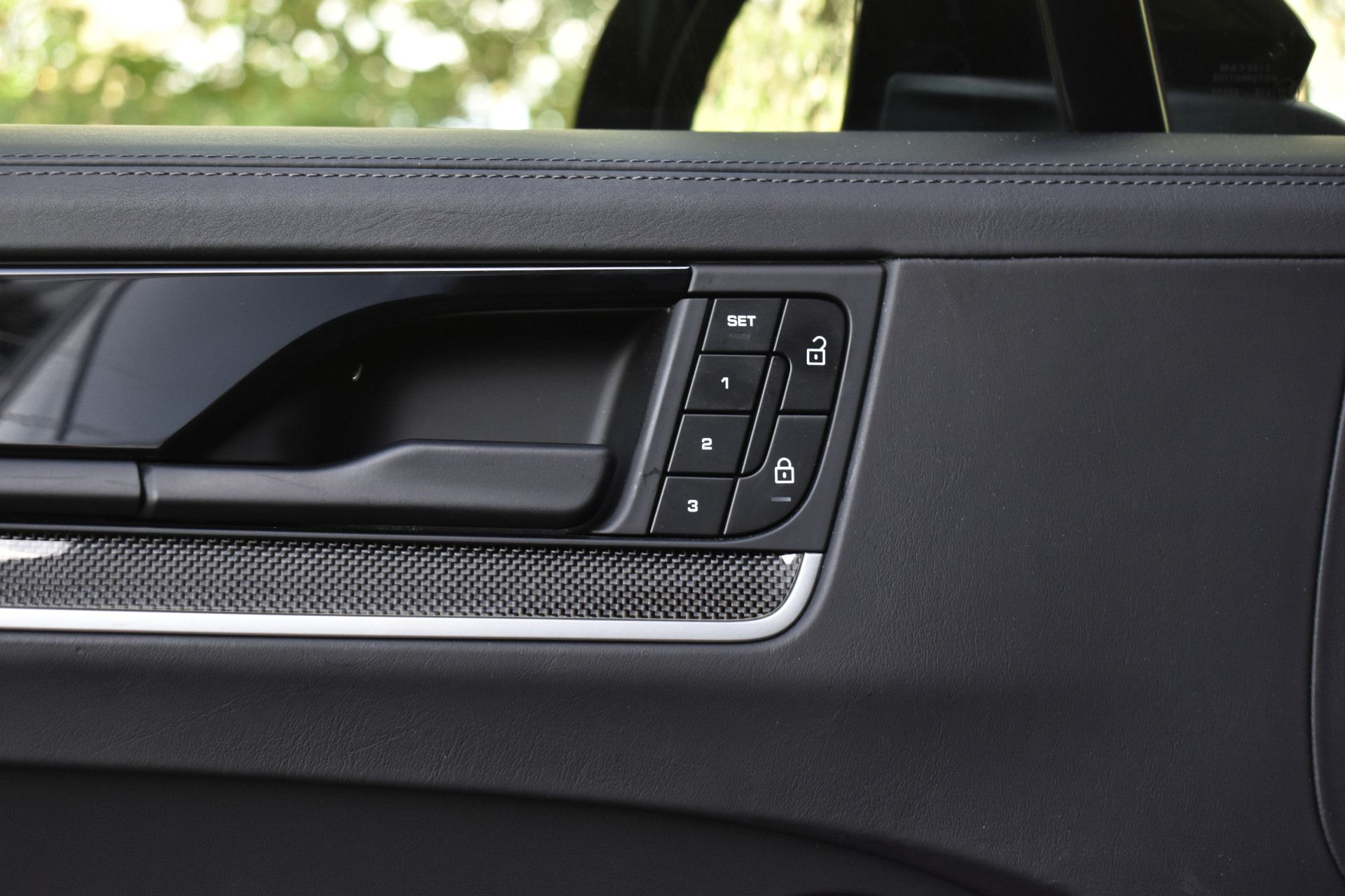 Foto van Porsche Cayenne E-hybrid