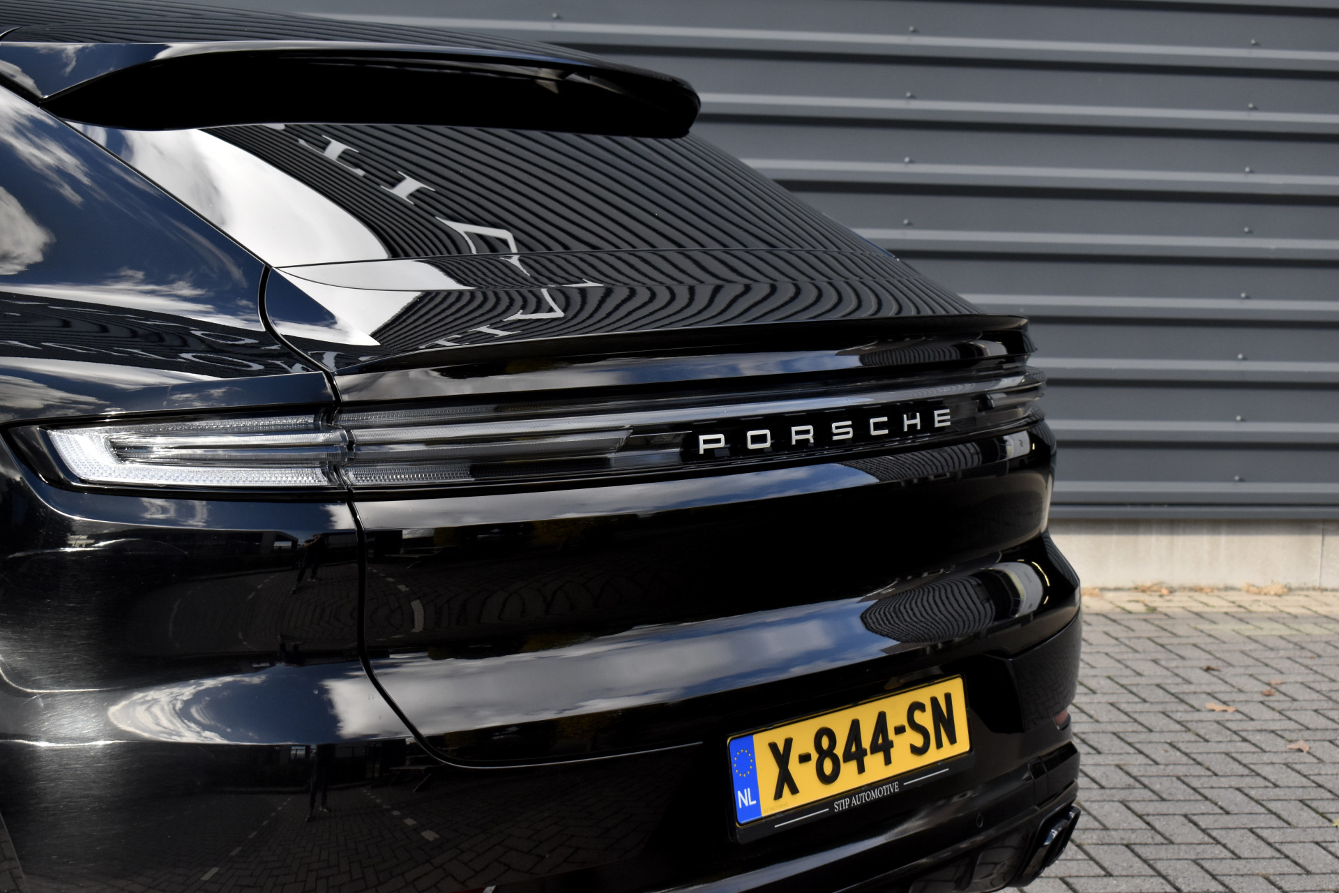 Foto van Porsche Cayenne E-hybrid