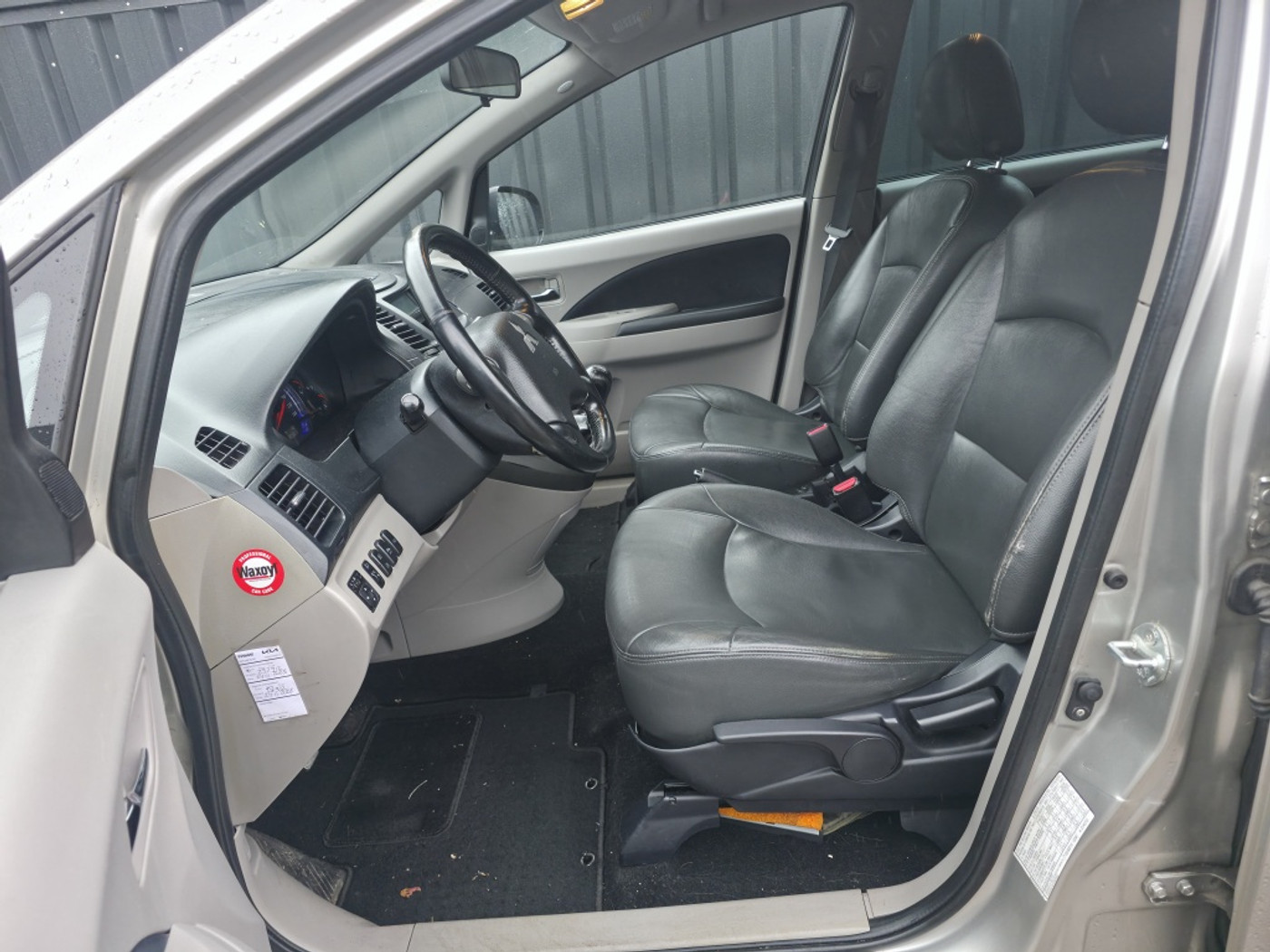 Foto van Mitsubishi Mitsubishi Grandis