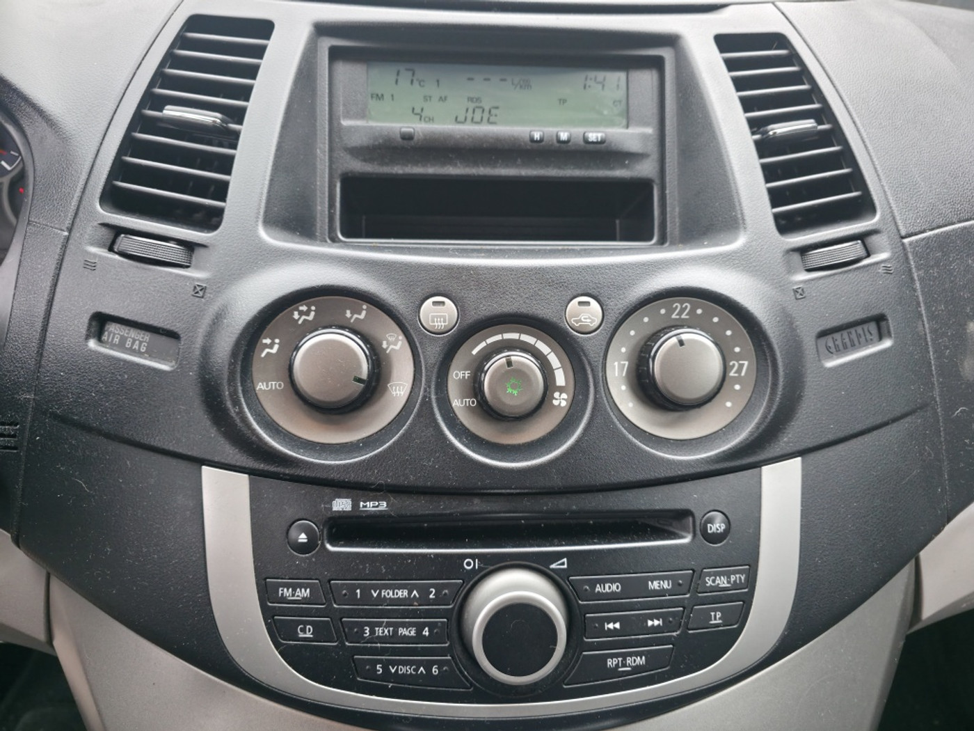 Foto van Mitsubishi Mitsubishi Grandis