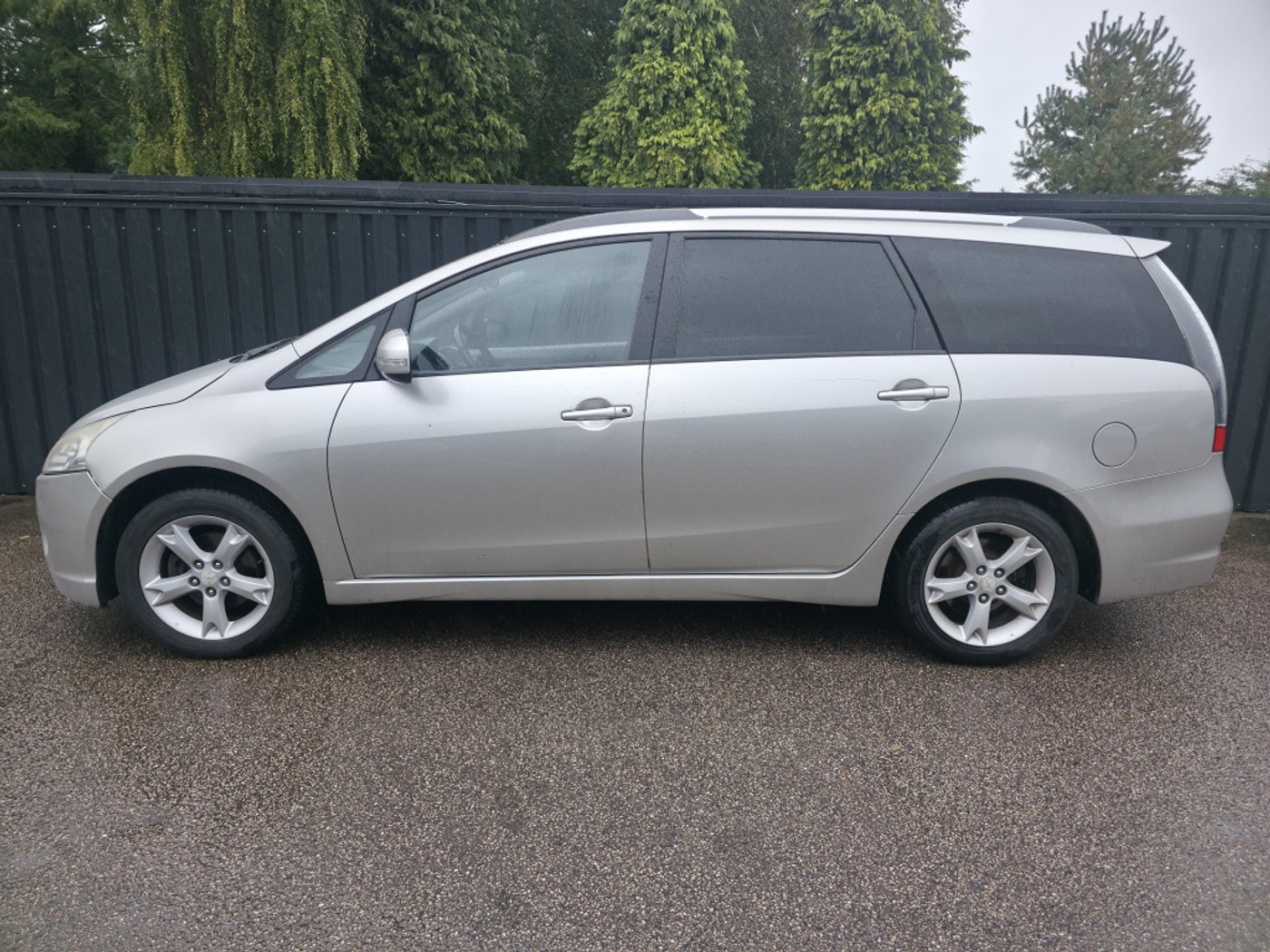 Foto van Mitsubishi Mitsubishi Grandis