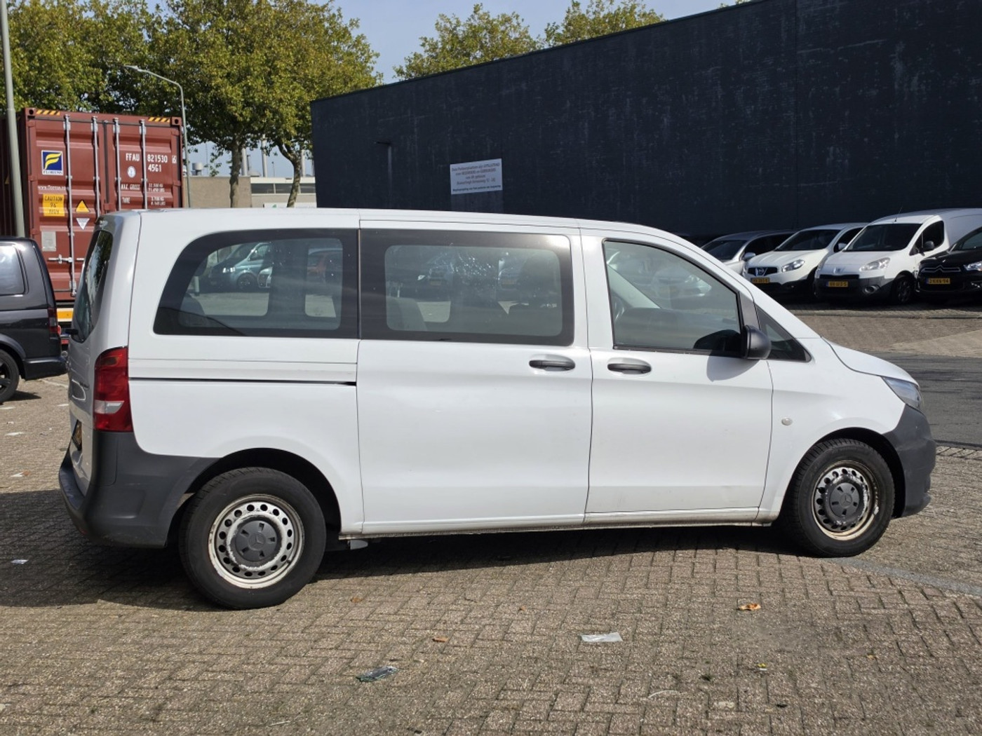 Foto van Mercedes-Benz Vito Tourer