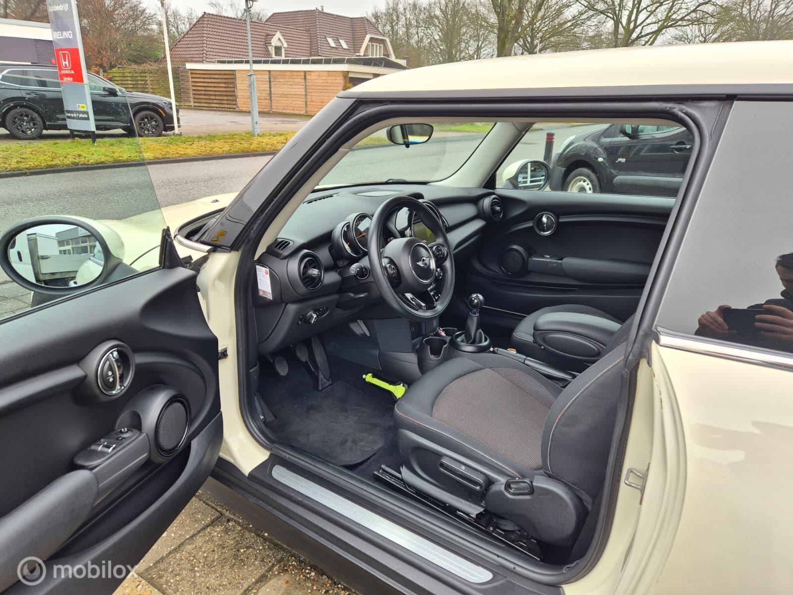Foto van Mini One