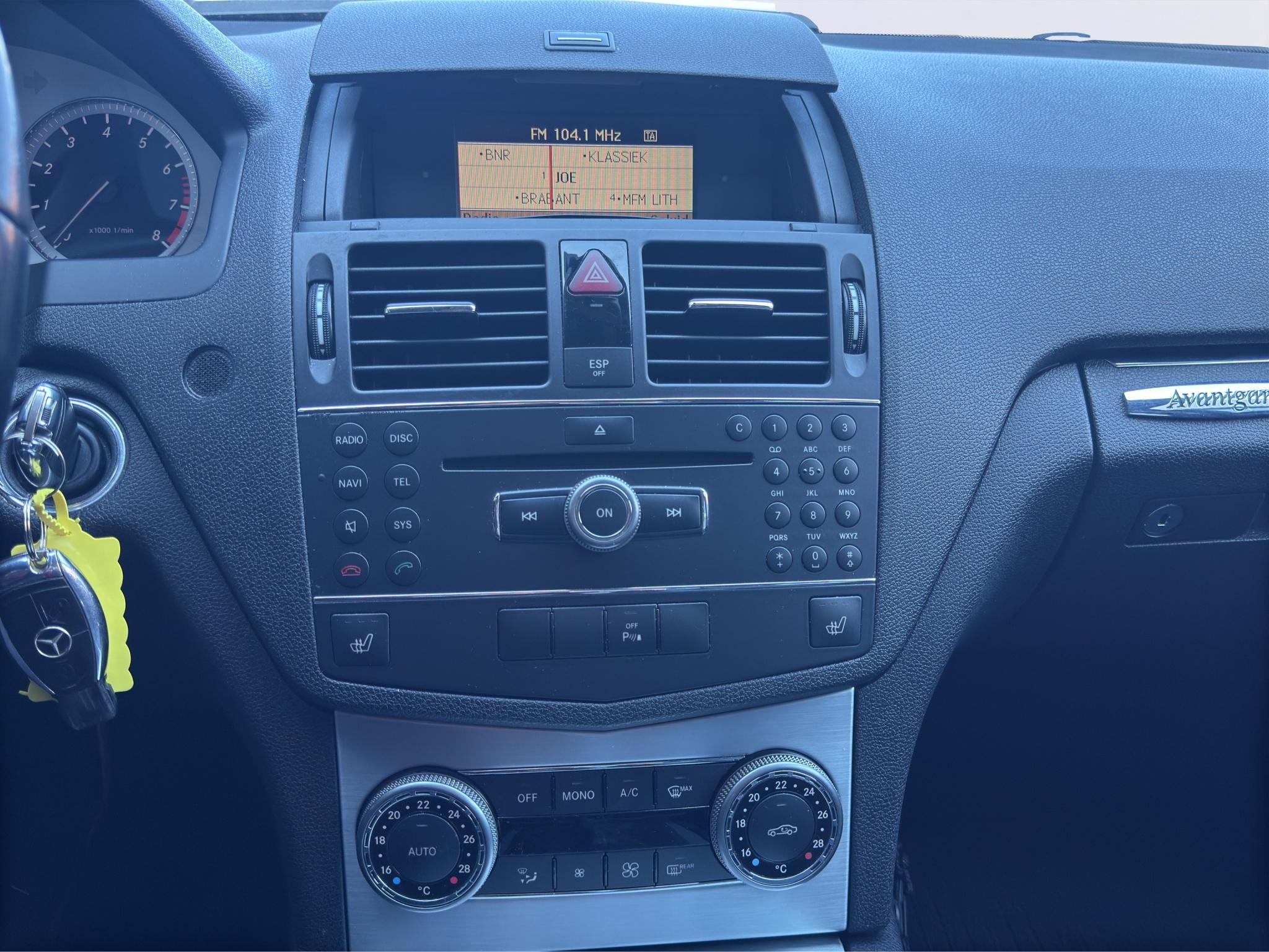 Foto van Mercedes-Benz C 180 Kompressor