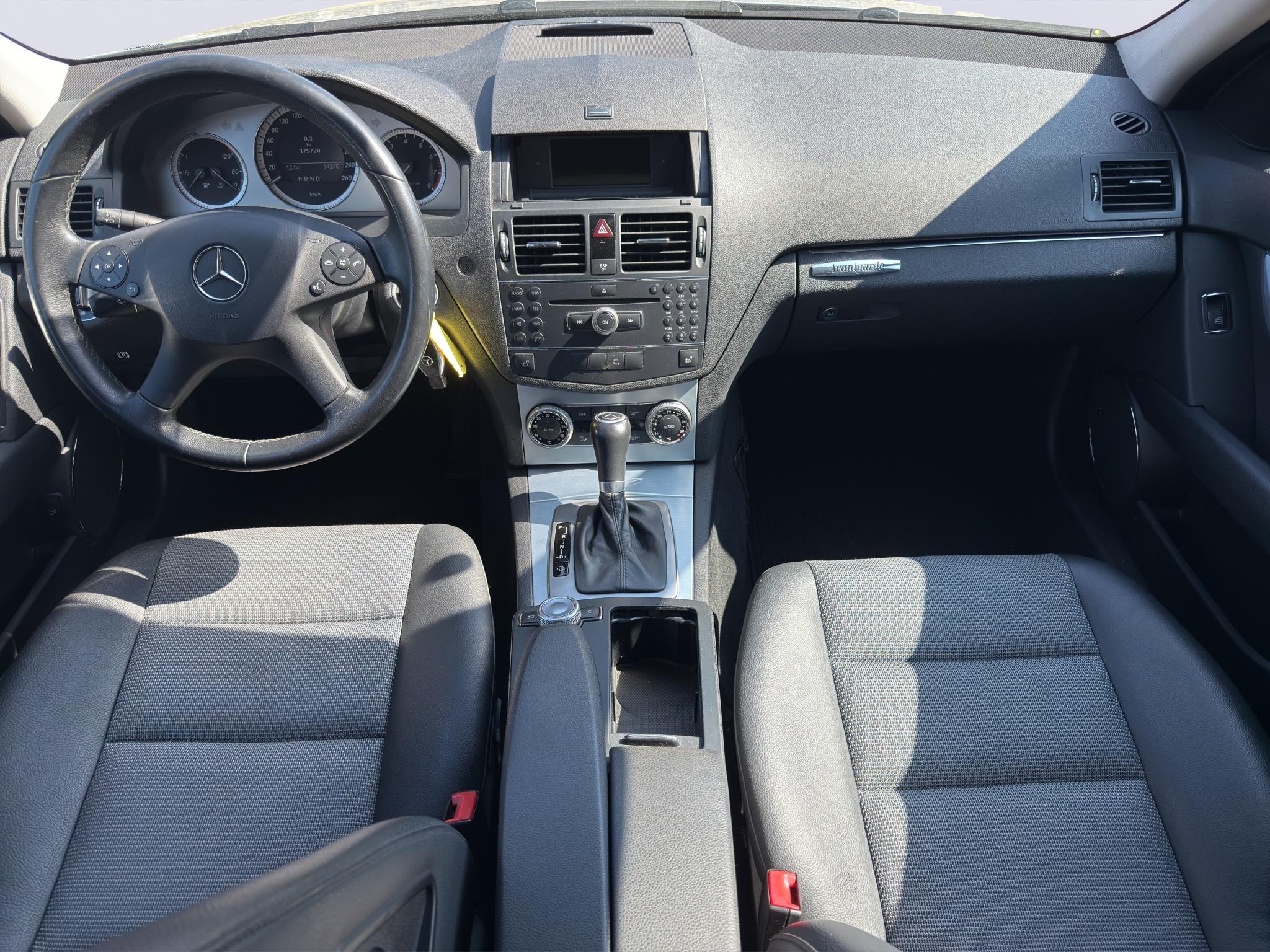 Foto van Mercedes-Benz C 180 Kompressor