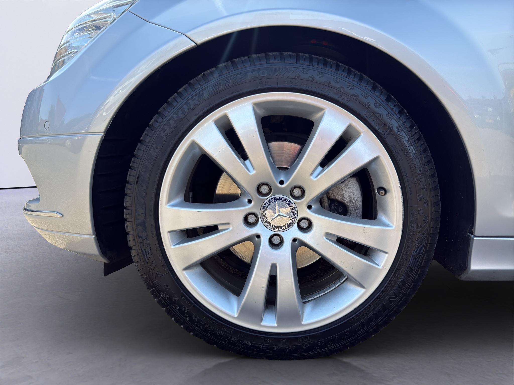 Foto van Mercedes-Benz C 180 Kompressor