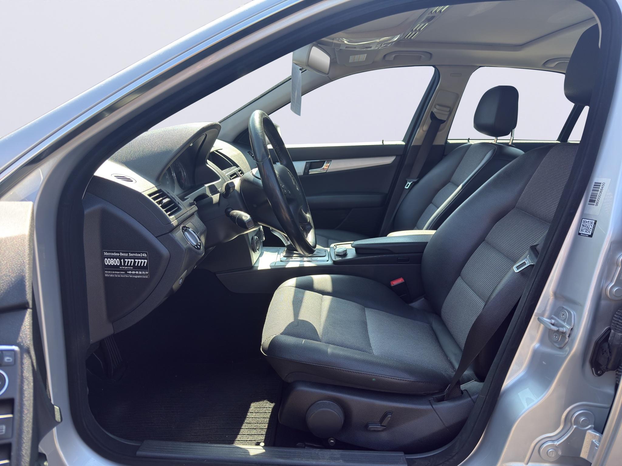 Foto van Mercedes-Benz C 180 Kompressor