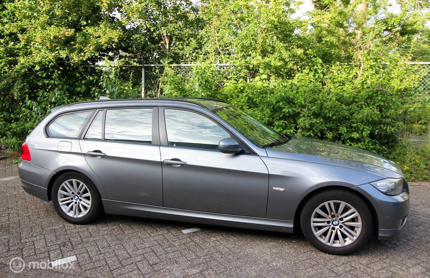BMW 318i 318i Business Line E91 LCI Volledige Historie! 2010 - voorkant