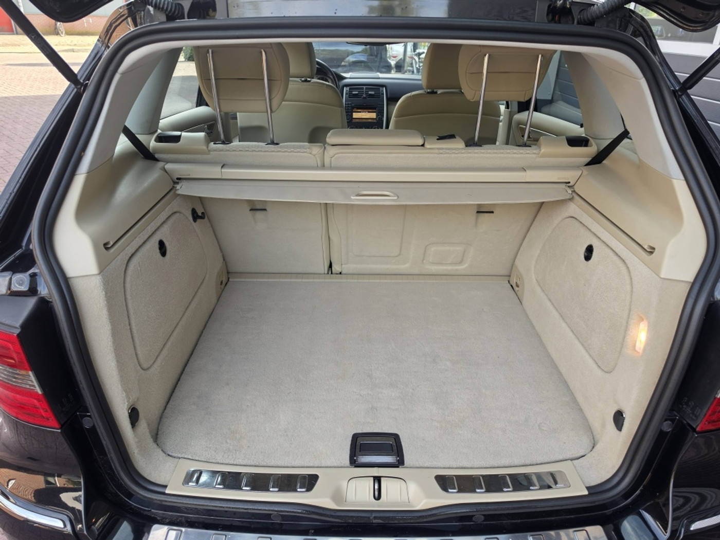 Foto van Mercedes-Benz B 180