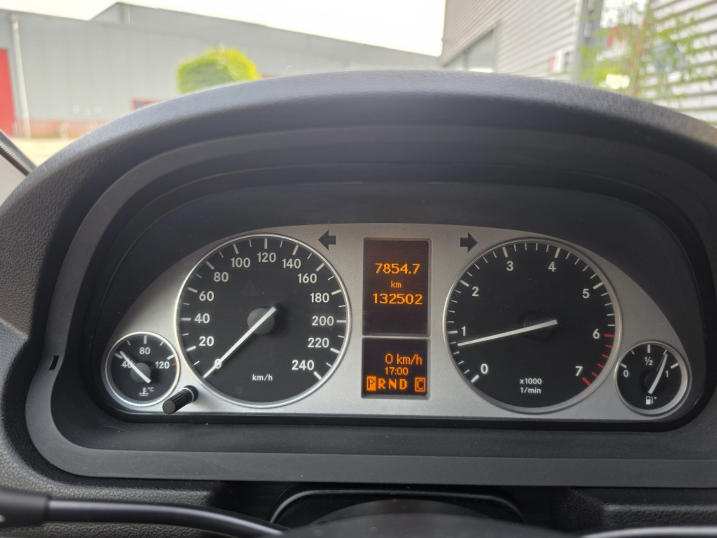 Foto van Mercedes-Benz B 180