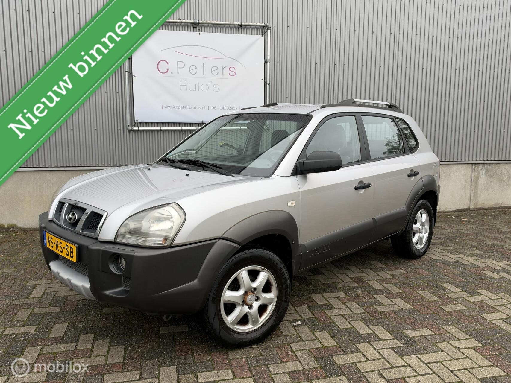 Hyundai Tucson 2.0i Dynamic 2005 / Airco / Trekhaak / Nieuwe APK / NAP 2005 - voorkant