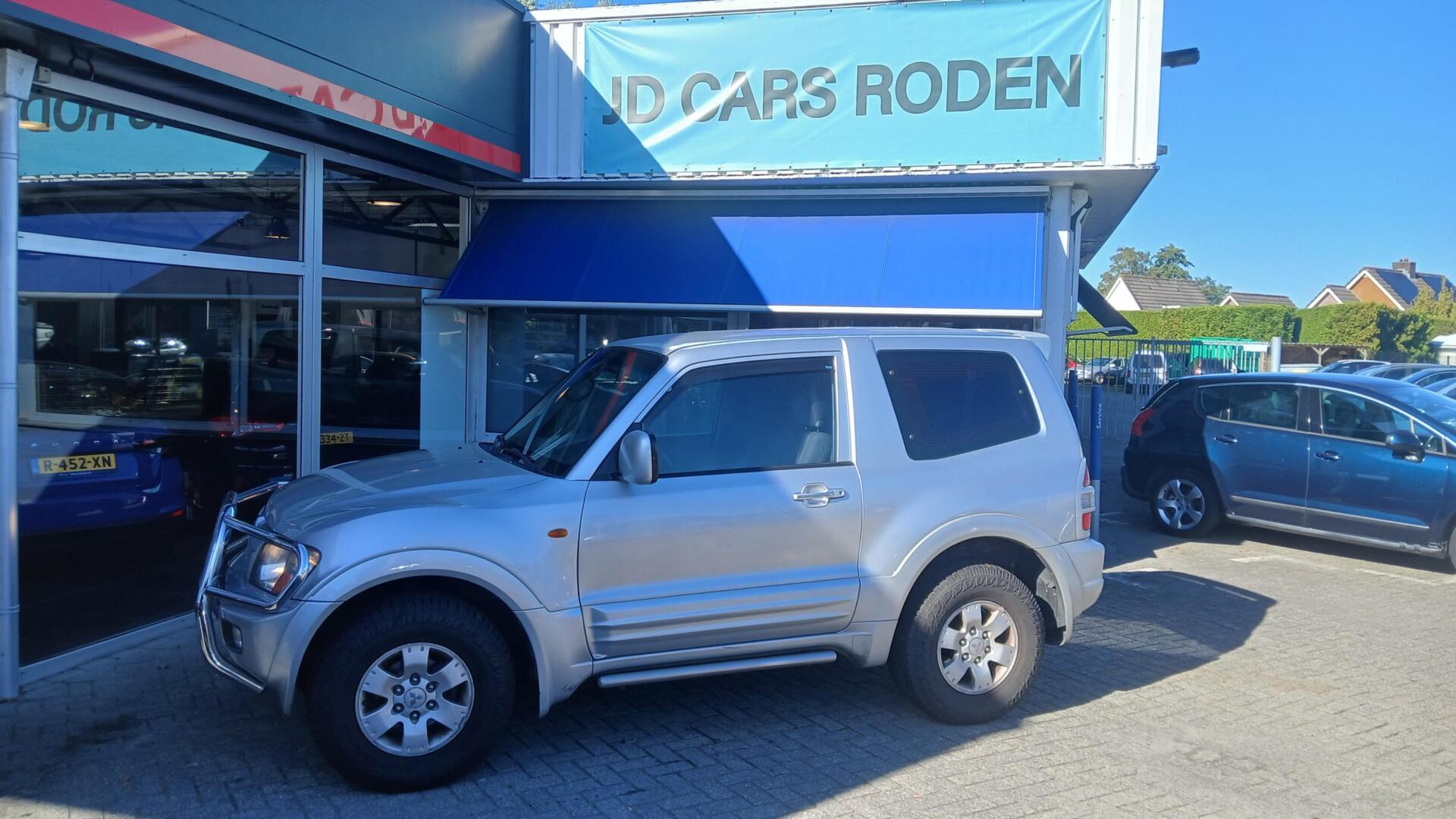 Mitsubishi Pajero 3.2 Di-D GLX! Nw apk! Netjes! Goed! sterk! 2002 - voorkant